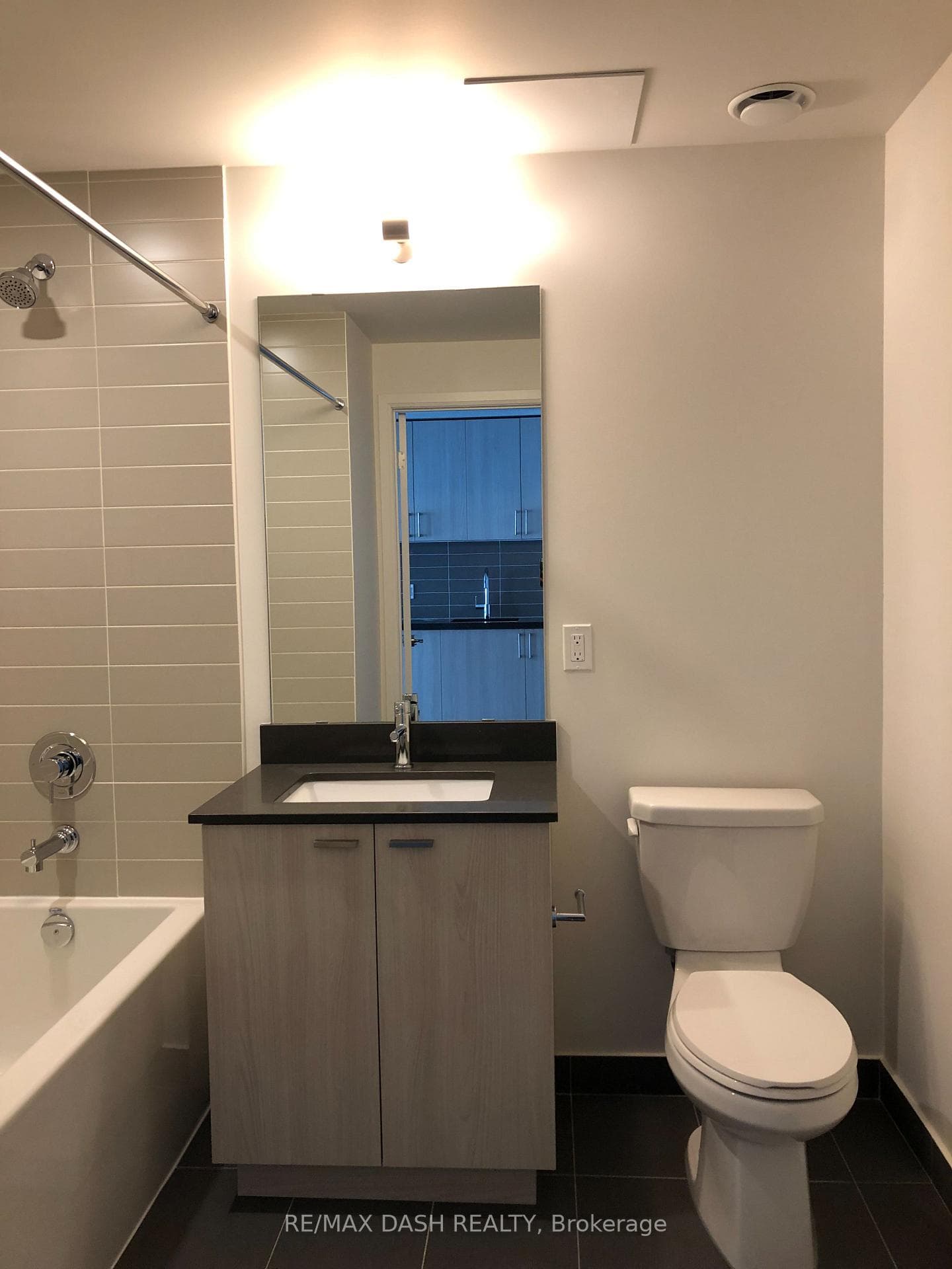 576 Front Street Unit 815E photo 16