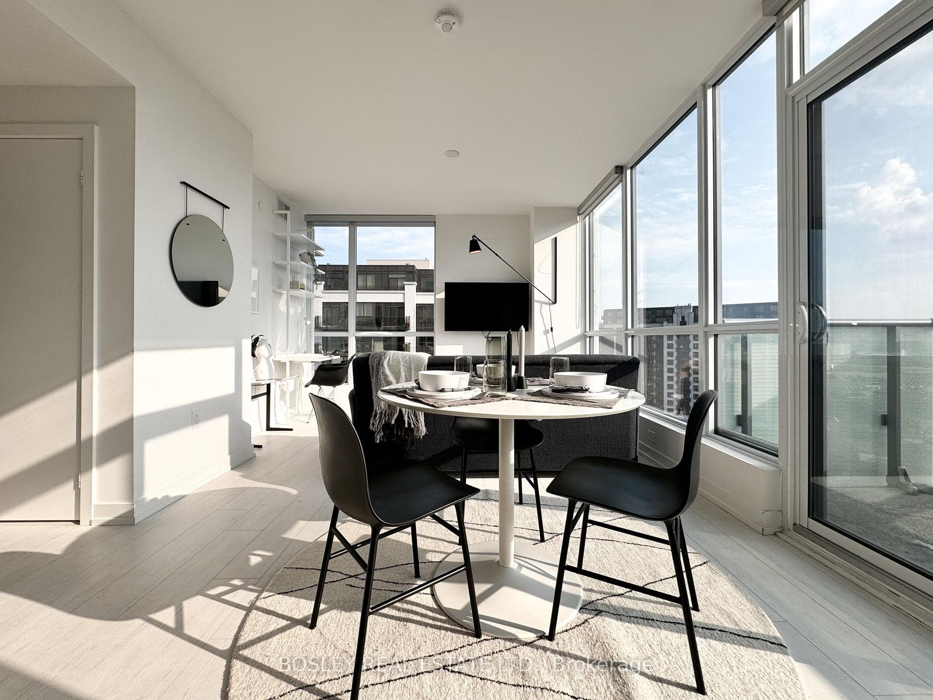 Dining & Living