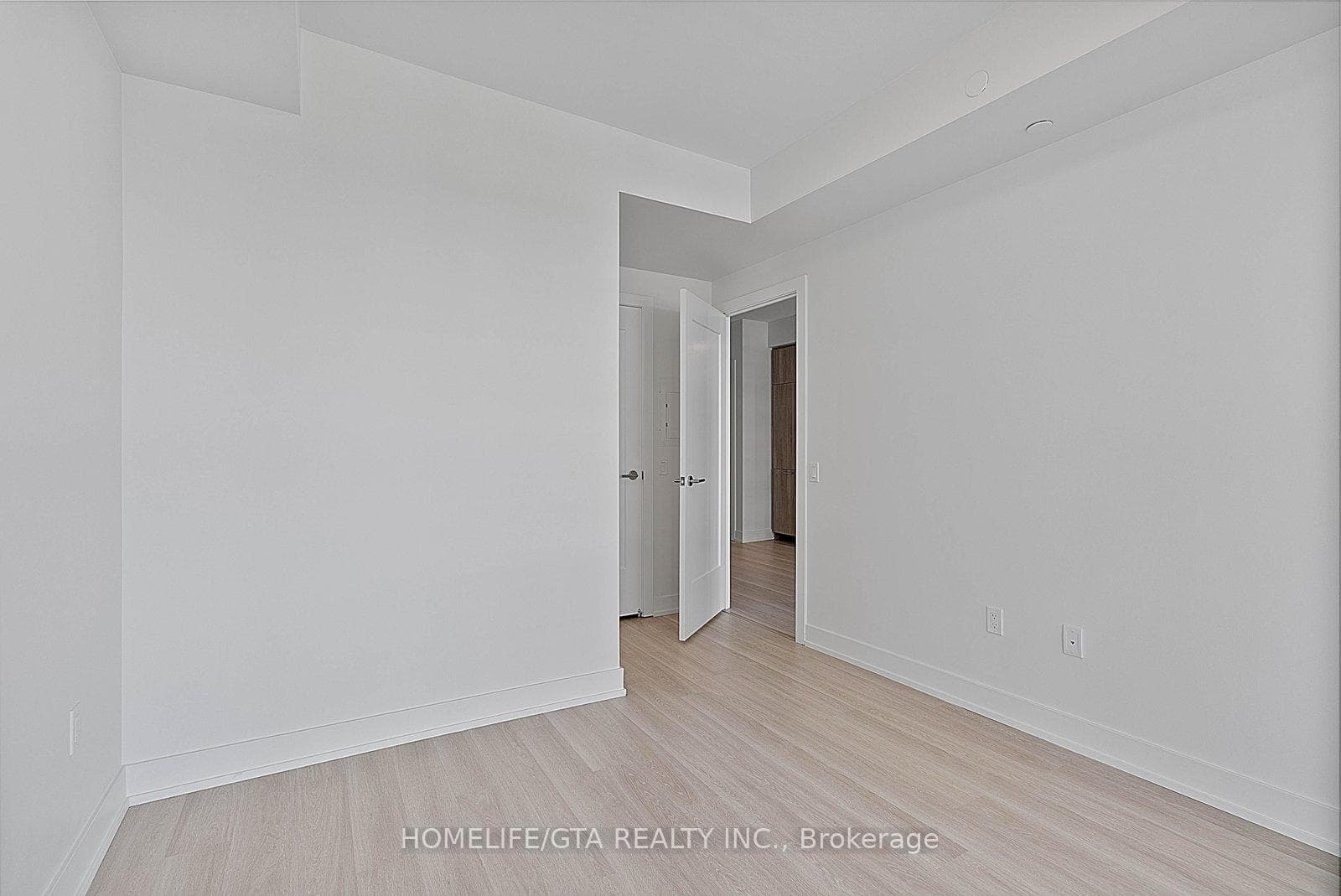 30 Inn On The Park Drive Unit 1301 photo 21
