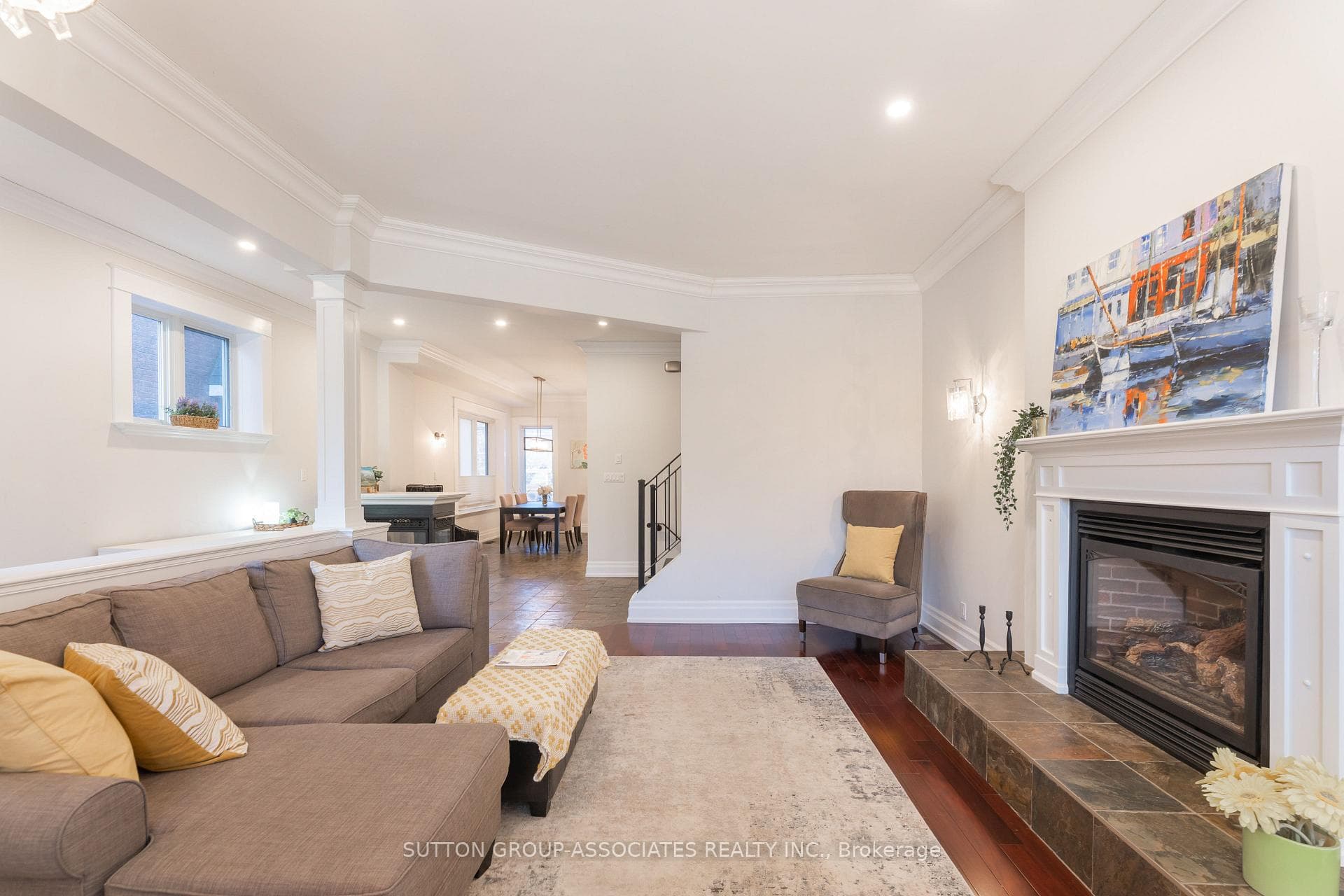 672 Huron Street Unit Main photo 7