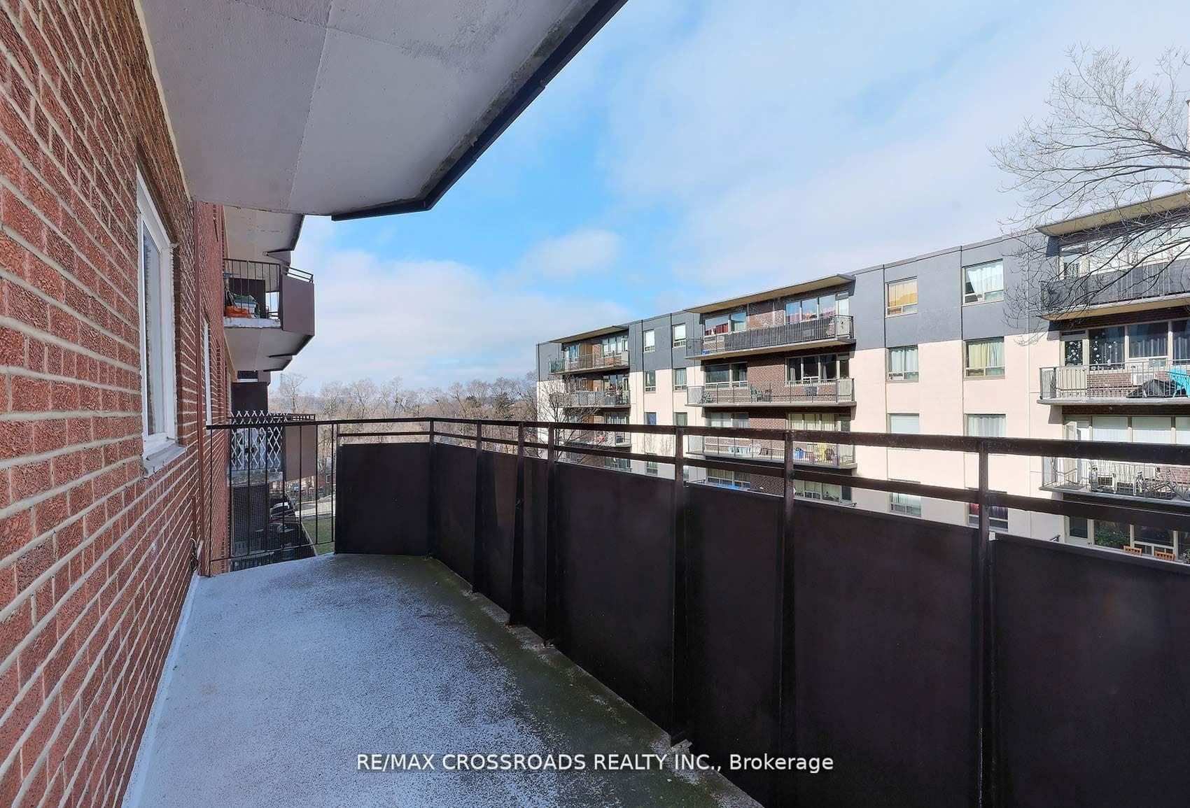 800 Kennedy Road Unit 402 photo 19