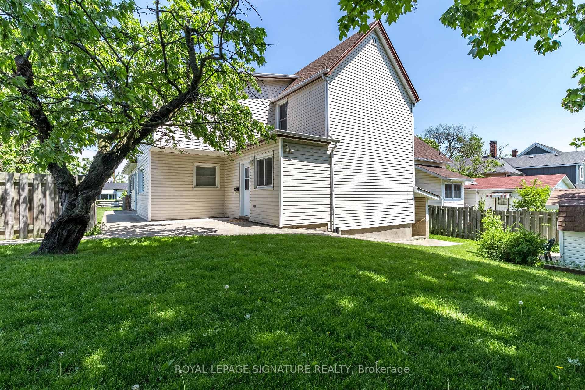 23 Sullivan Avenue photo 22