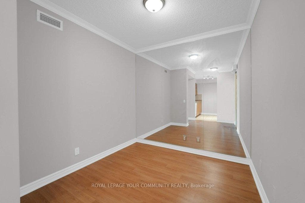 18 Mondeo Drive Unit 1122 photo 8