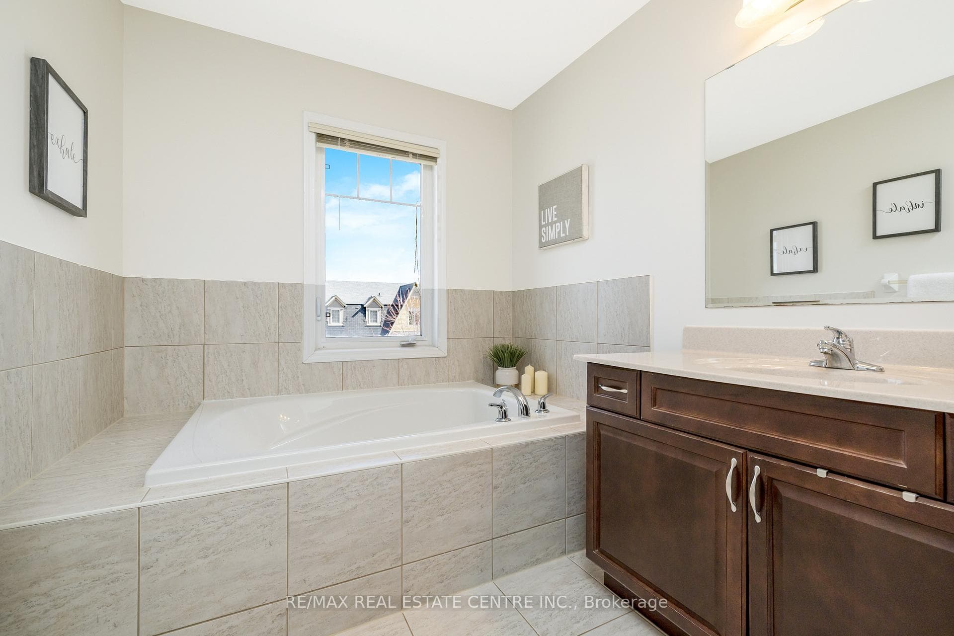 335 Dymott Avenue photo 26