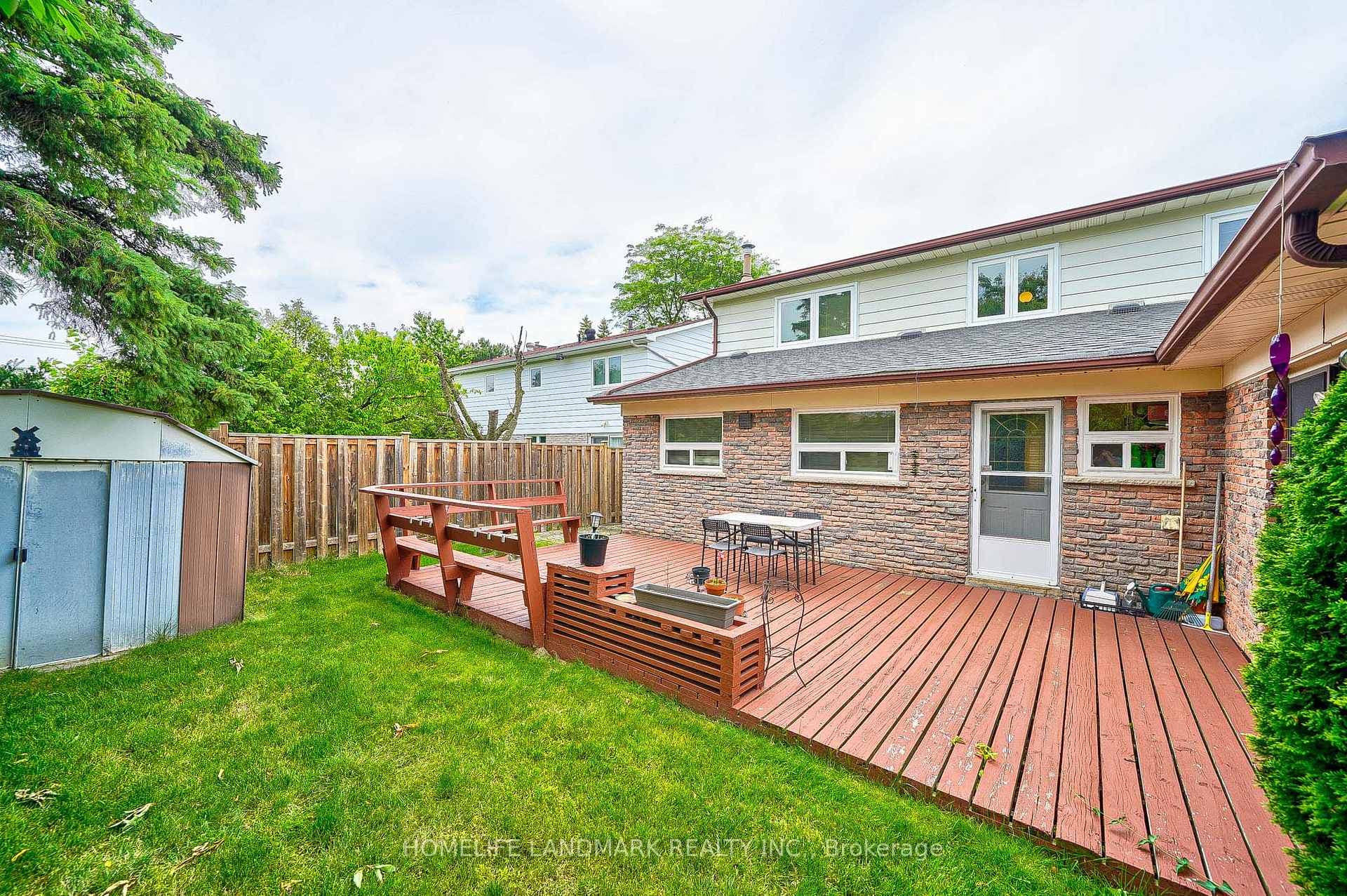1076 Huntingwood Drive photo 39