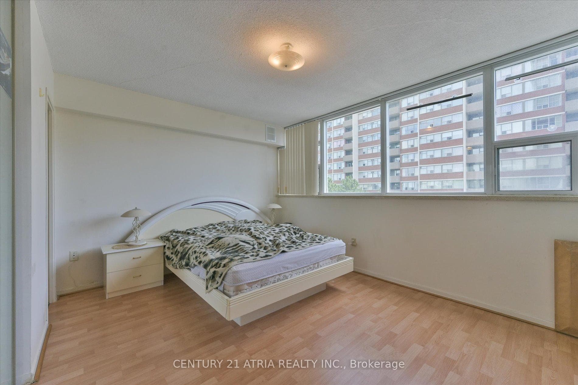 25 Silver Springs Boulevard Unit 403 photo 21