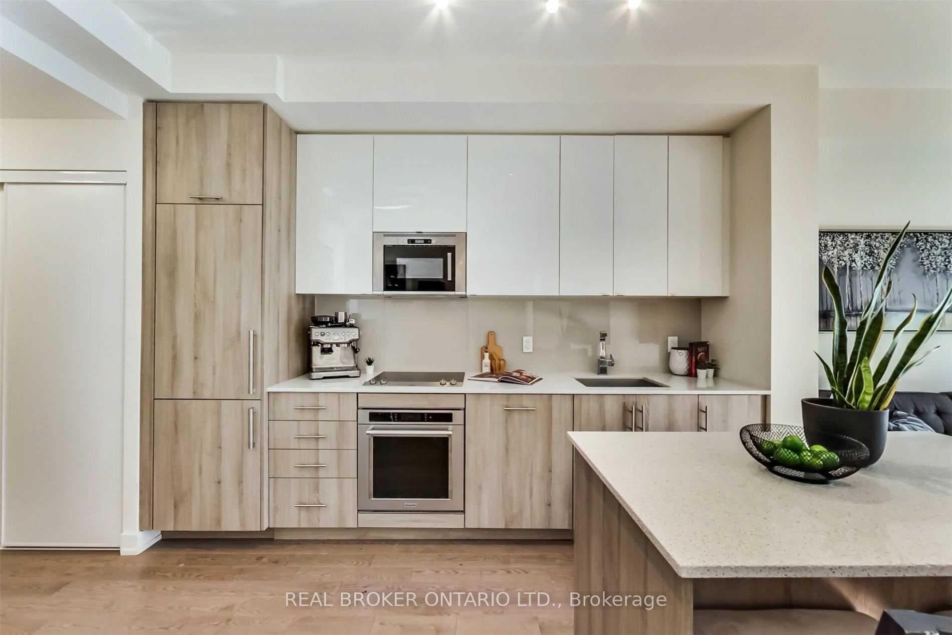 330 Richmond Street Unit 721 photo 11