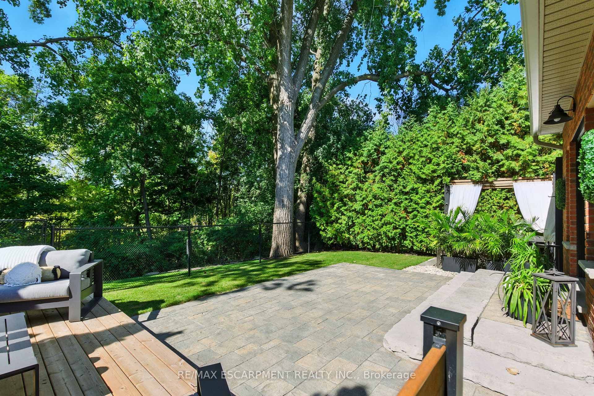 587 Sandcherry Drive photo 39