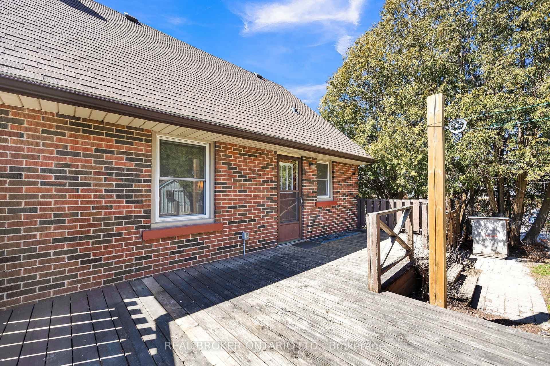 122 Belmont Avenue photo 28