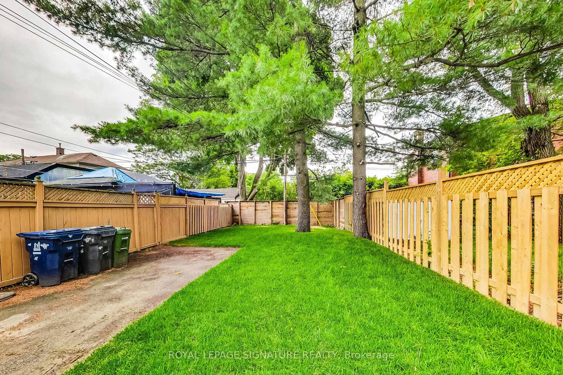 73 Eileen Avenue photo 23