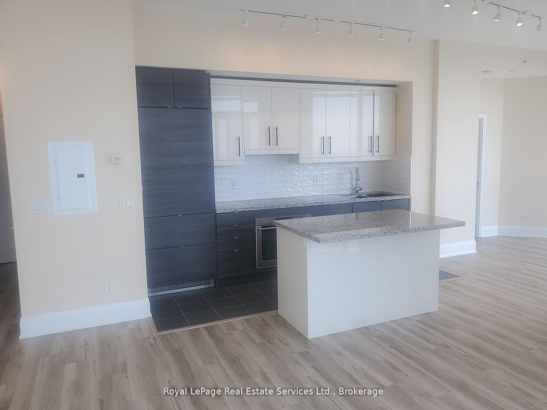 59 Annie Craig Drive Unit 3702 photo 17