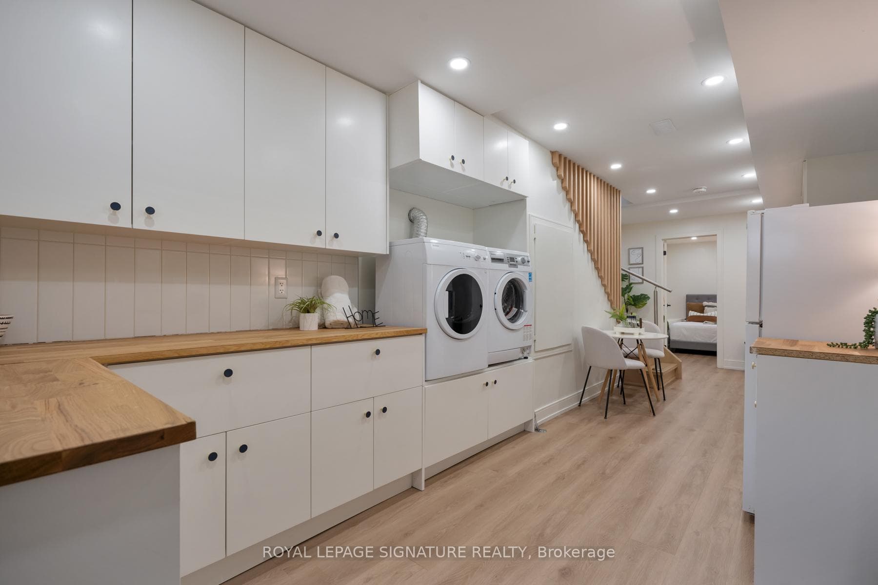26 Pape Avenue photo 32
