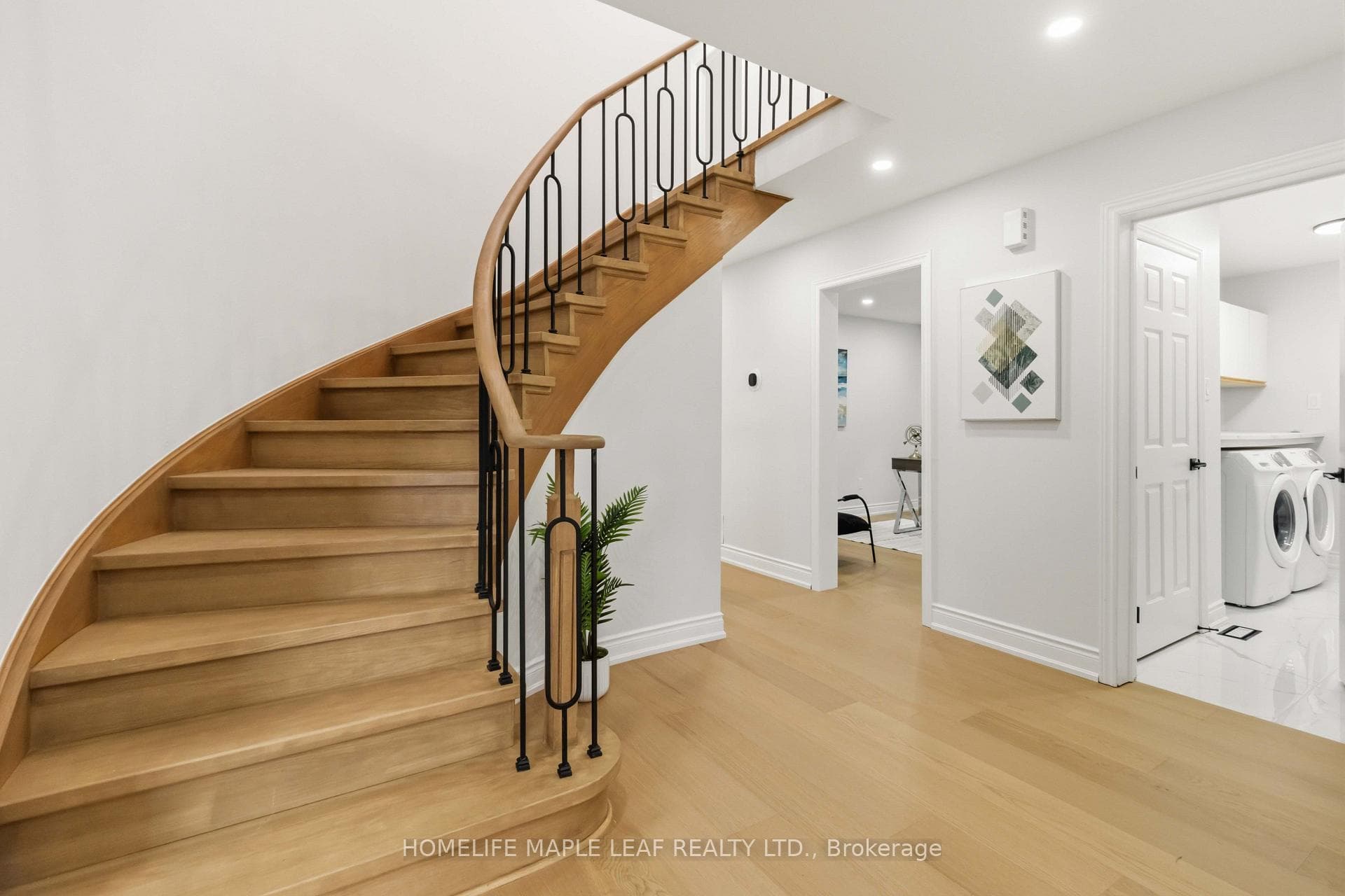 90 Burgby Avenue photo 18