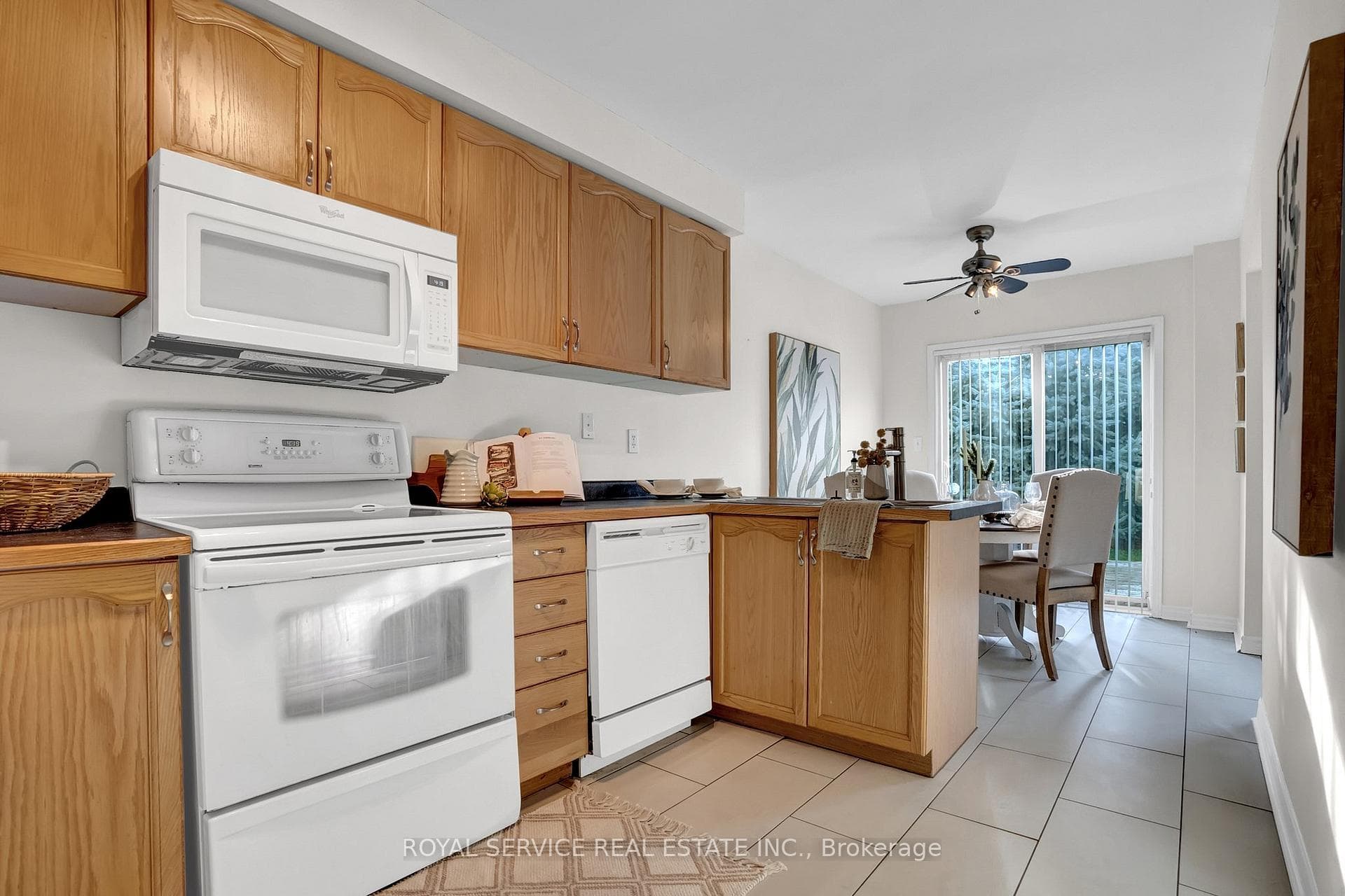 536 Nottingham Crescent photo 11