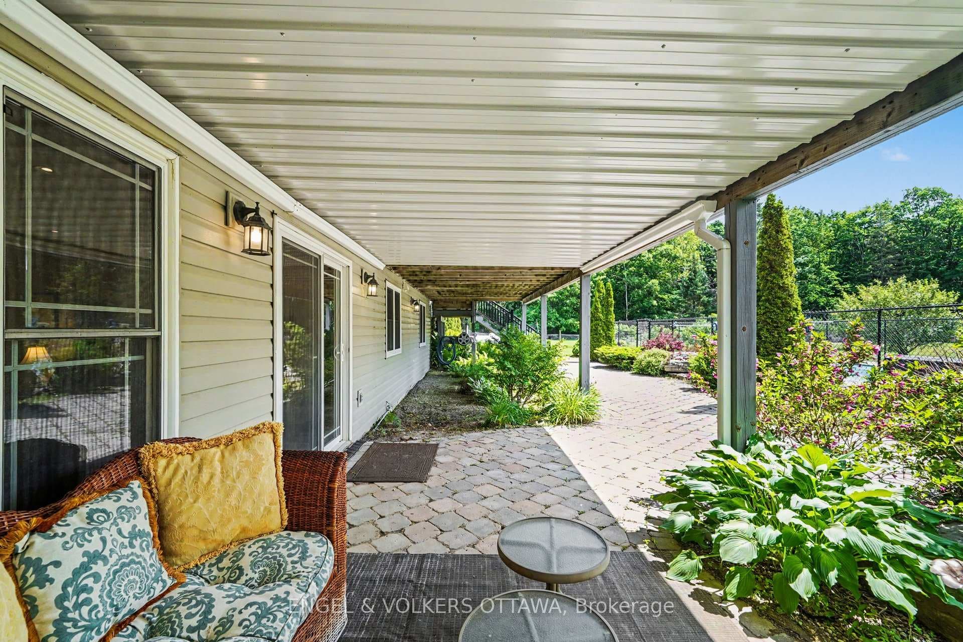382 Craig Road photo 30