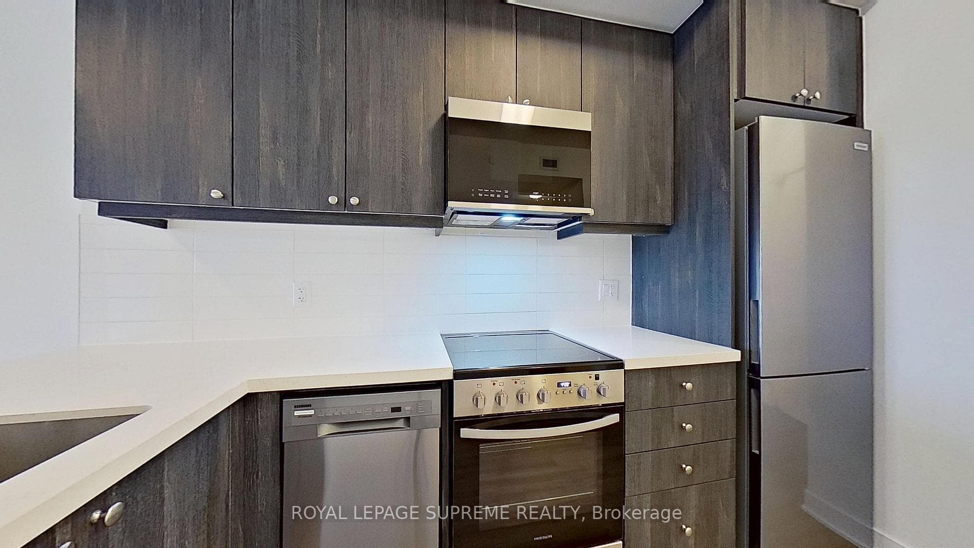 51 Clarington Boulevard Unit 420 photo 5