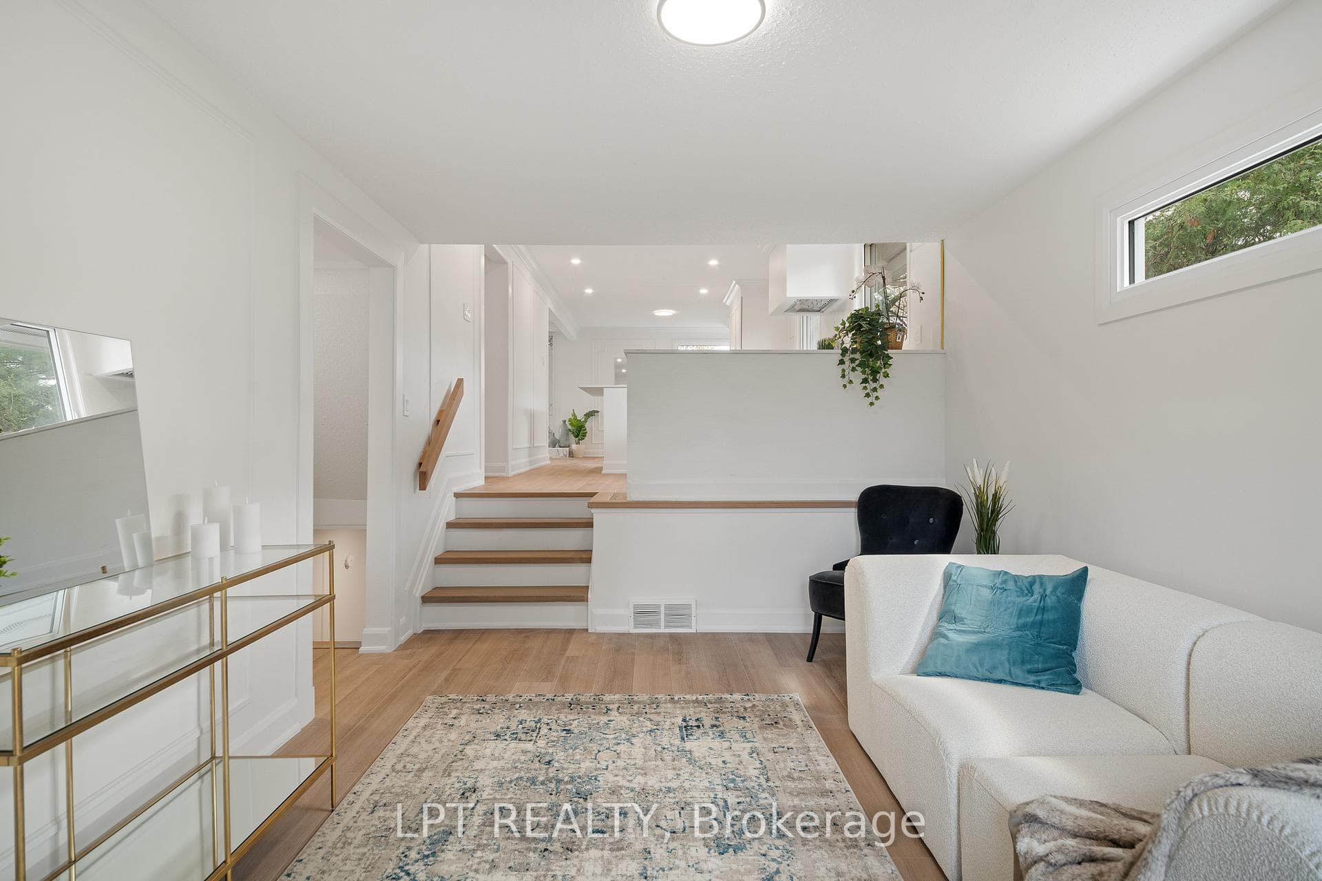 19 Moorcroft Road photo 24