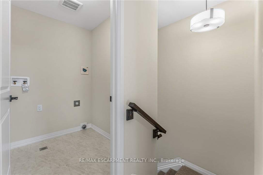 142 Willson Drive photo 24