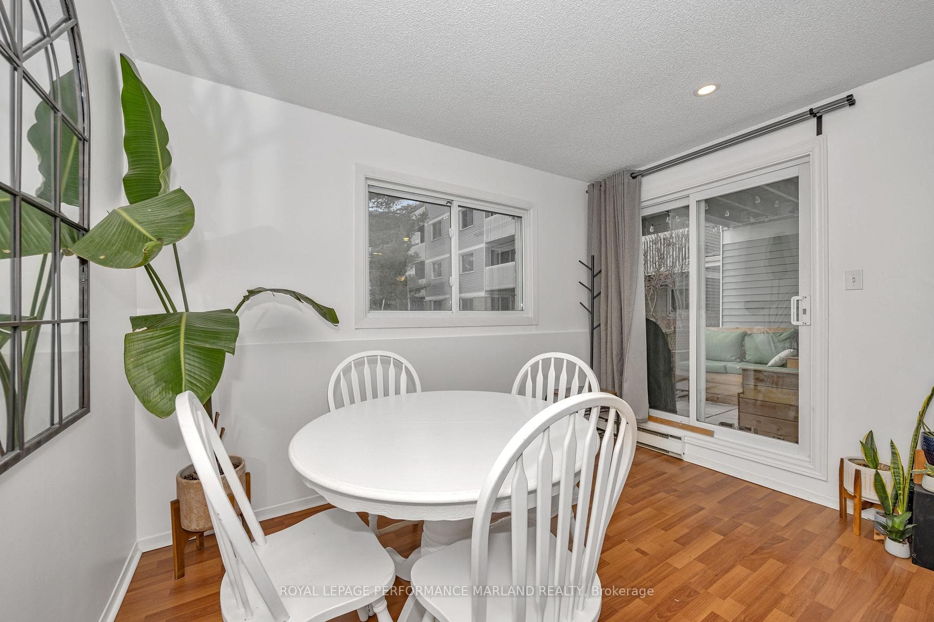 214 Viewmount Drive Unit 118 photo 8