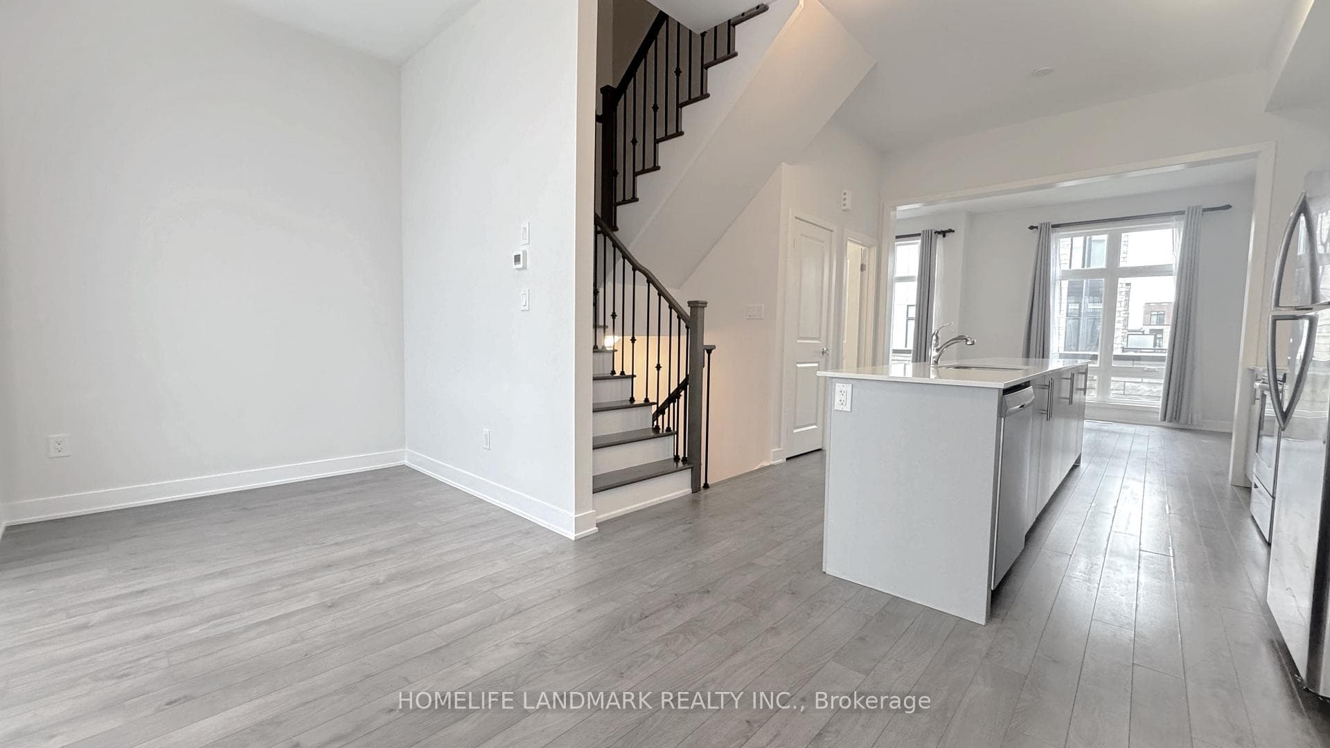 127 Carpaccio Avenue photo 6