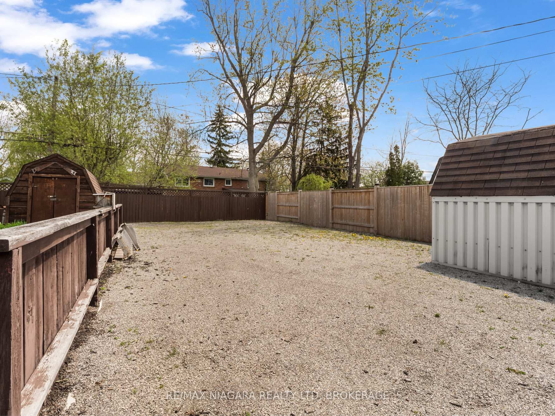606 Scott Avenue photo 39