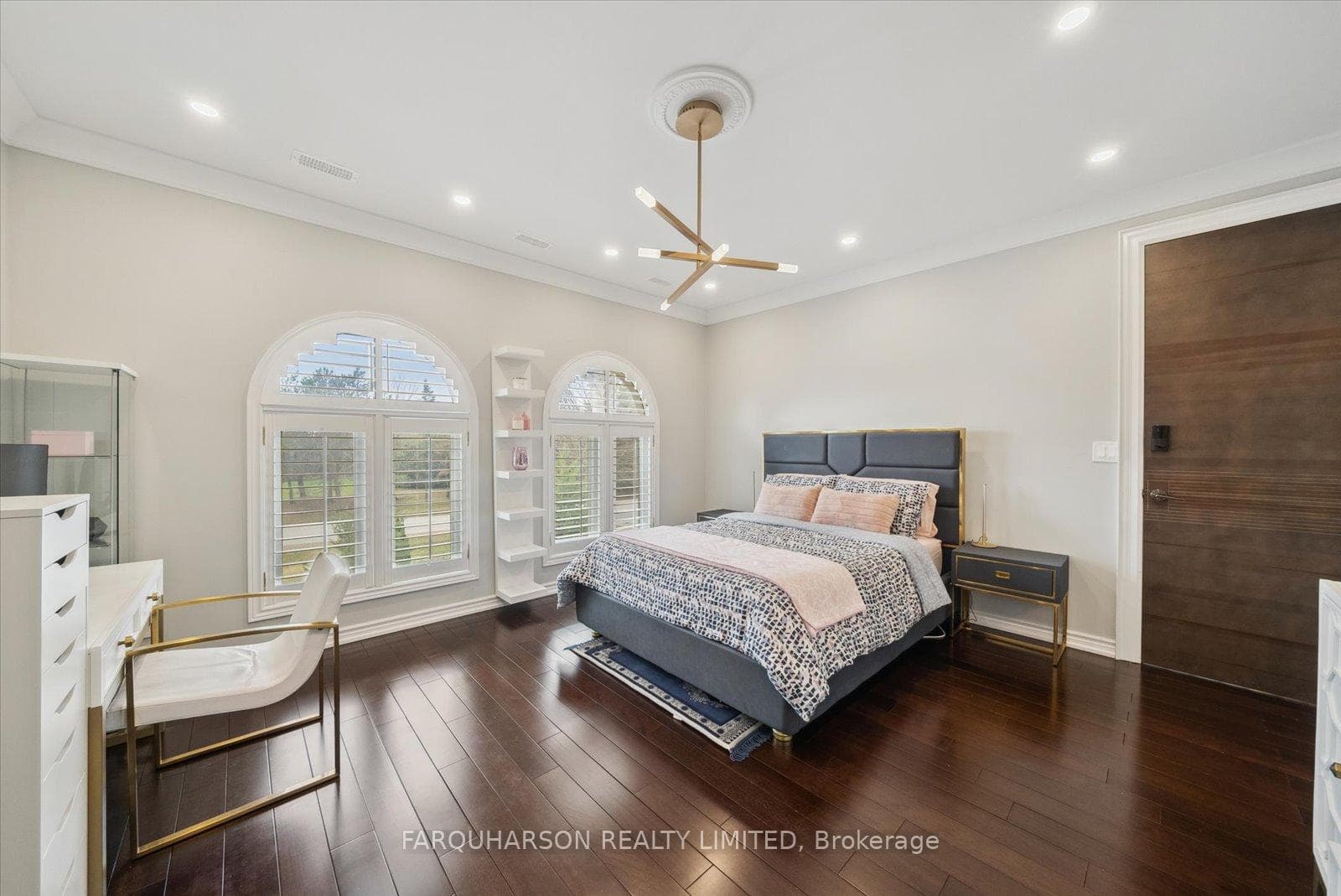 9 Raeview Drive photo 7