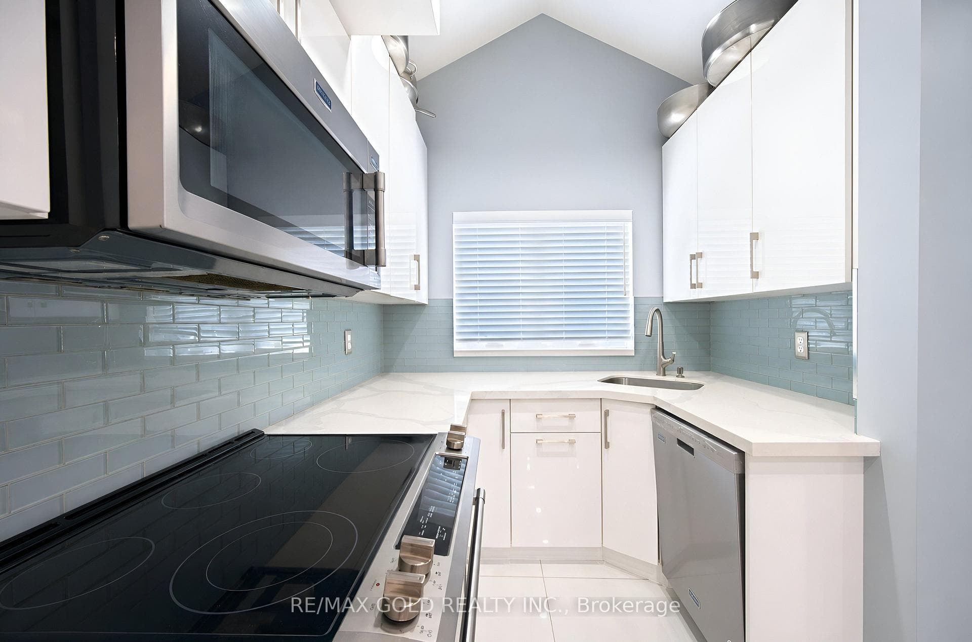 80 Strathaven Drive Unit 53 photo 9