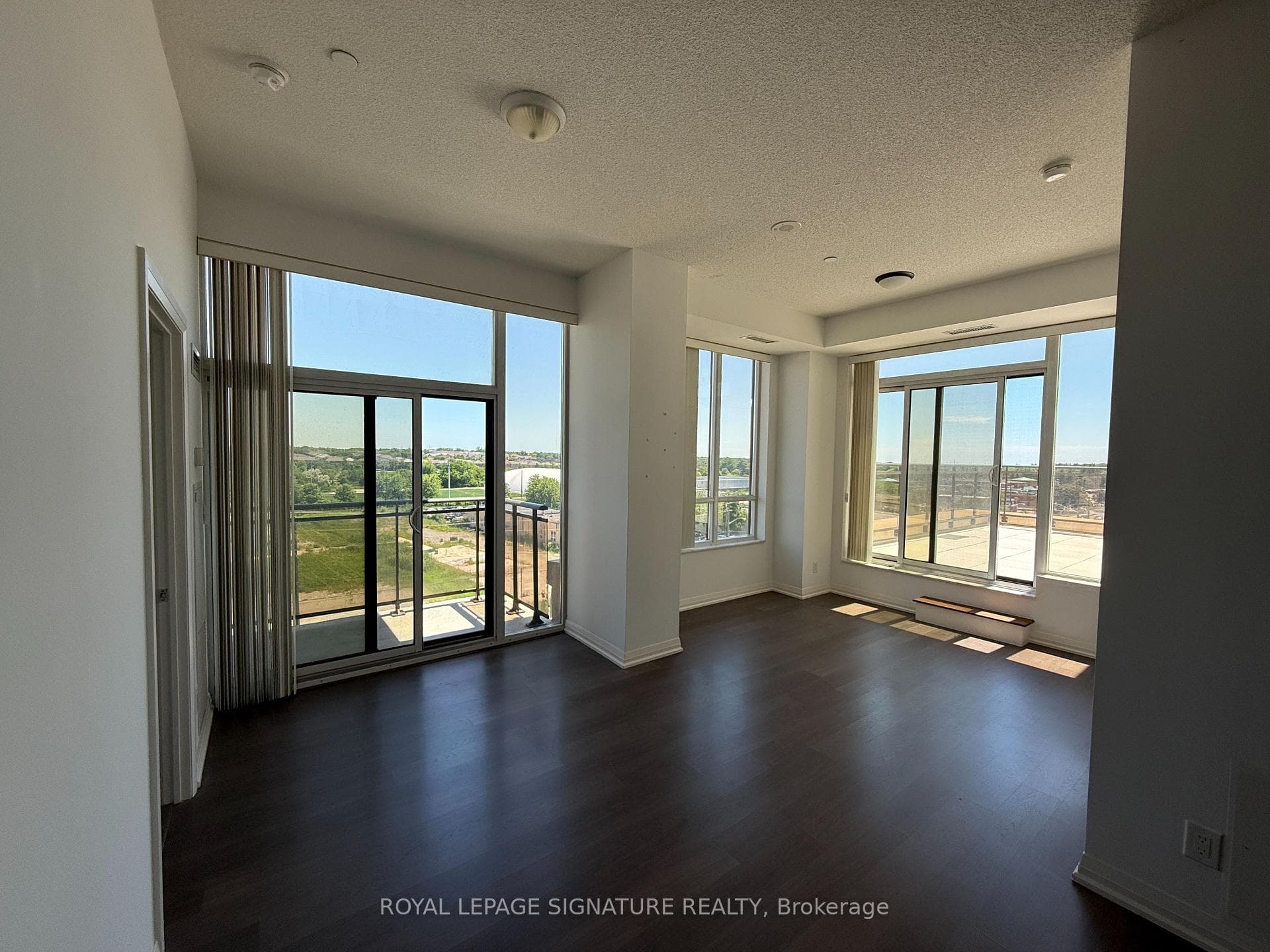 9500 Markham Road Unit 702 photo 2
