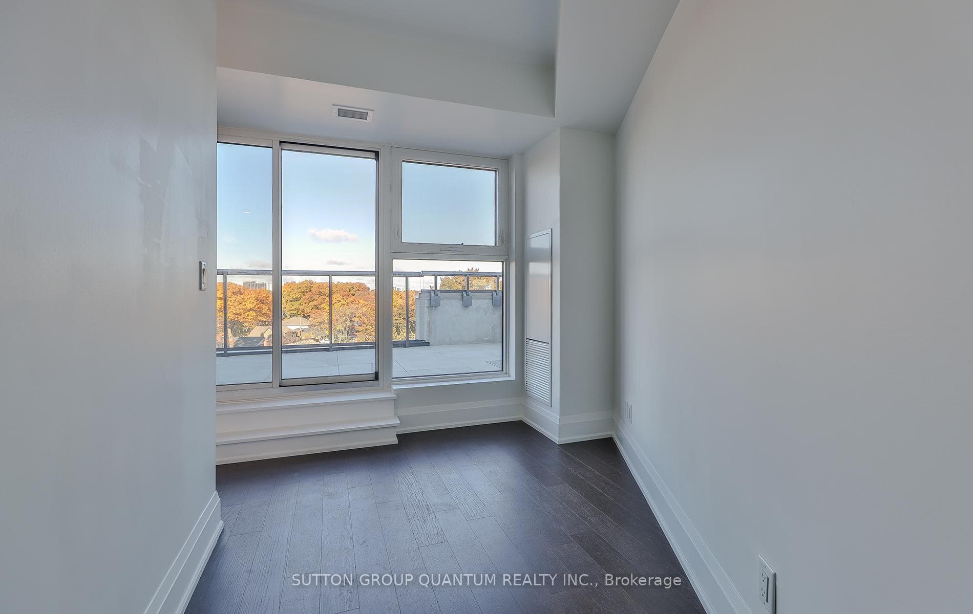 1400 Kingston Road Unit 504 photo 5