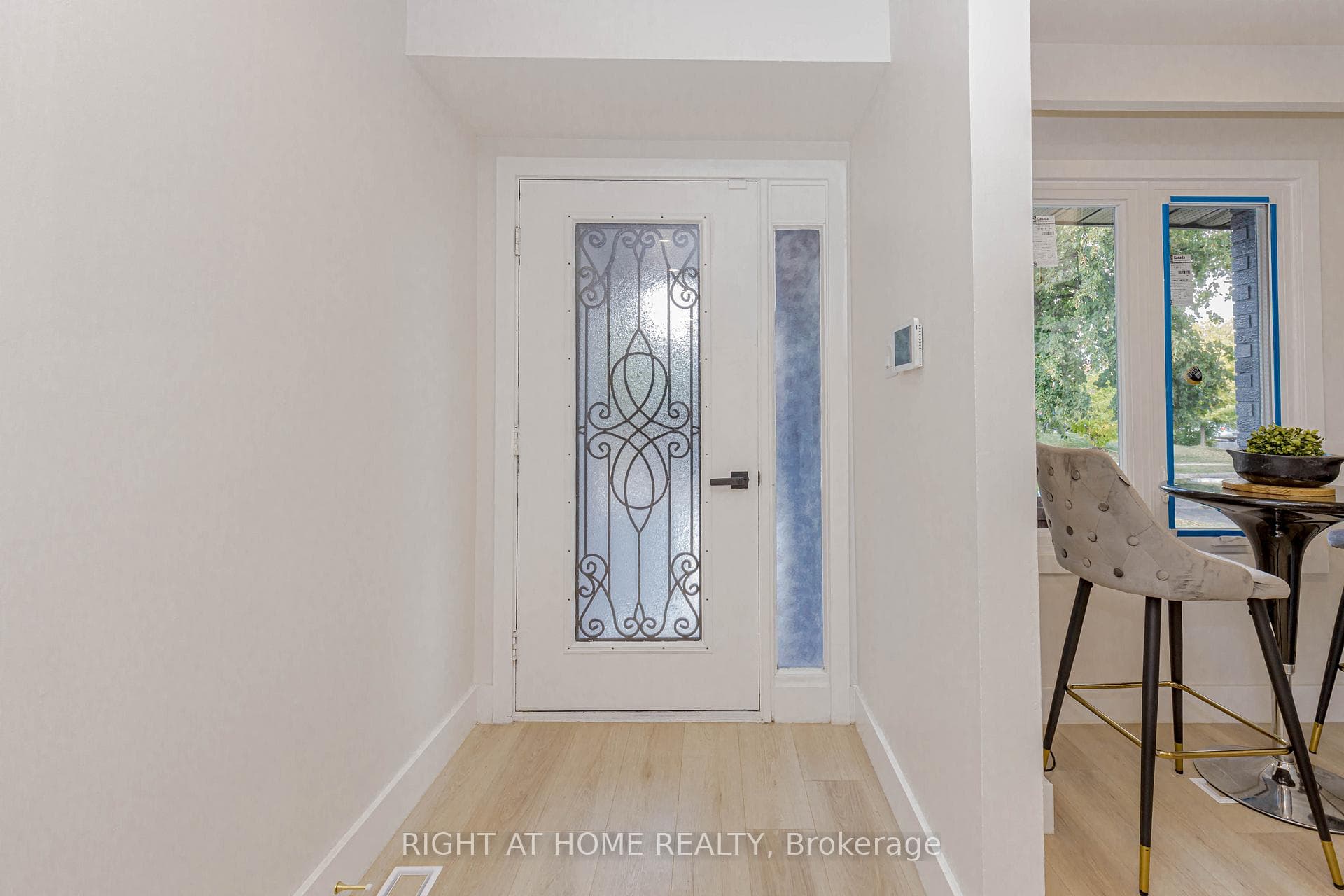 6 Bryant Court photo 4