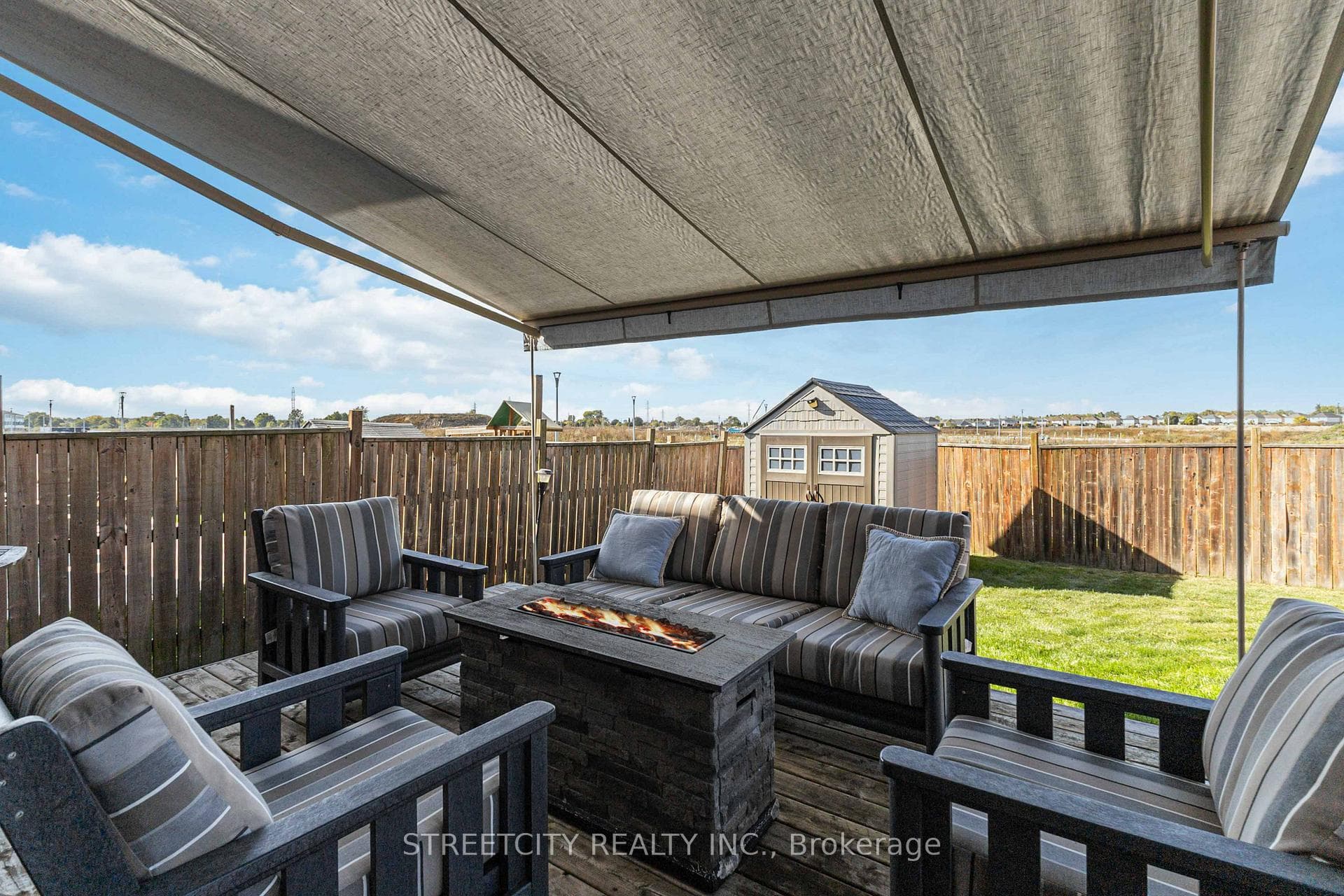 1160 Cardinal Road photo 43