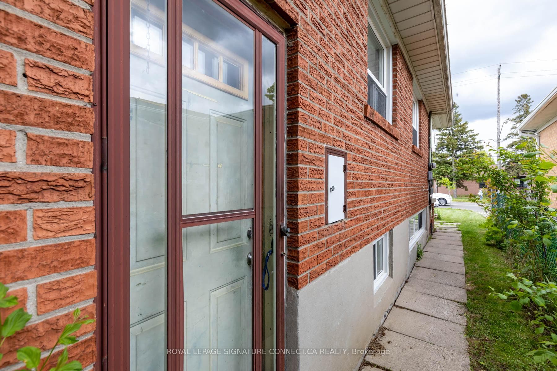 484 Drewry Avenue photo 22