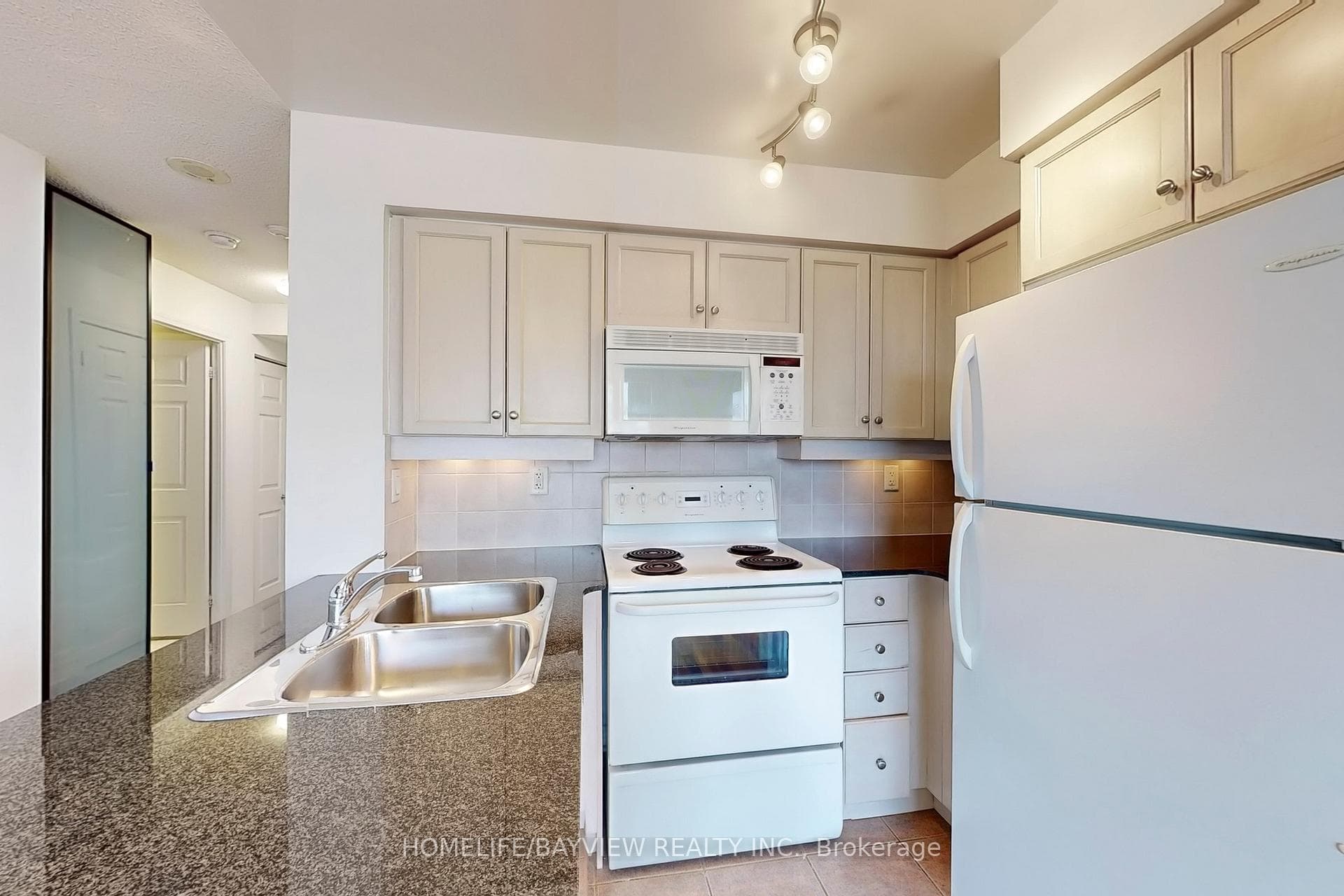 19 Barberry Place Unit 503 photo 11