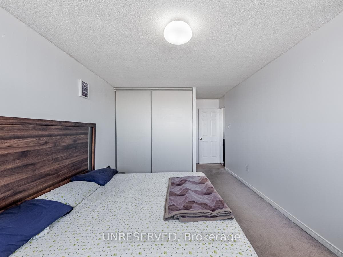 10 Tapscott Road Unit 906 photo 14