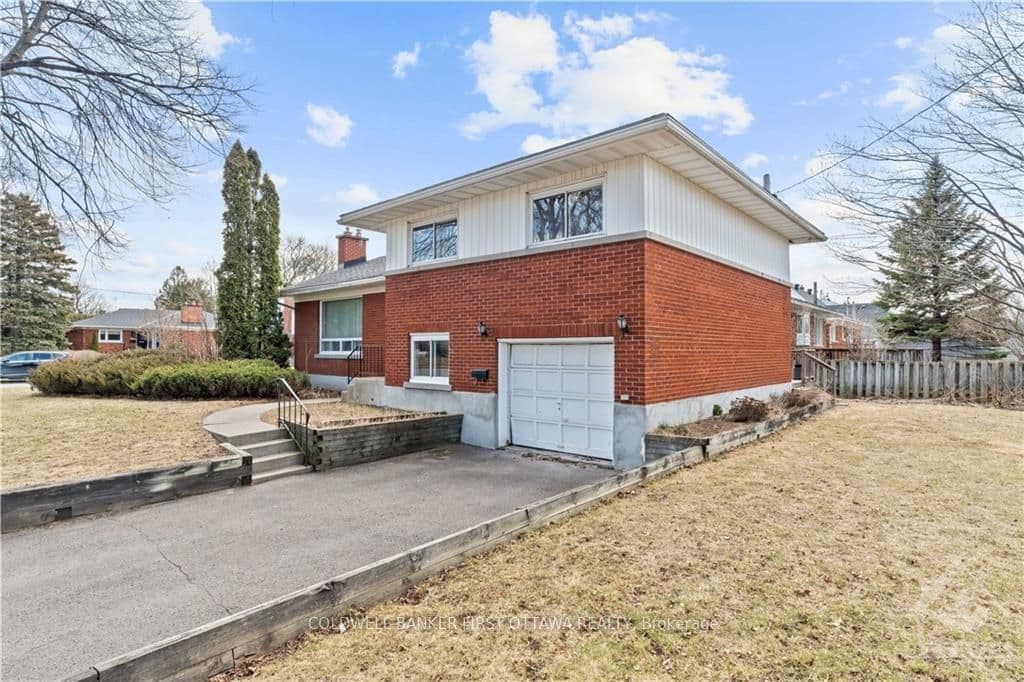 1073 CLINE Crescent photo 2