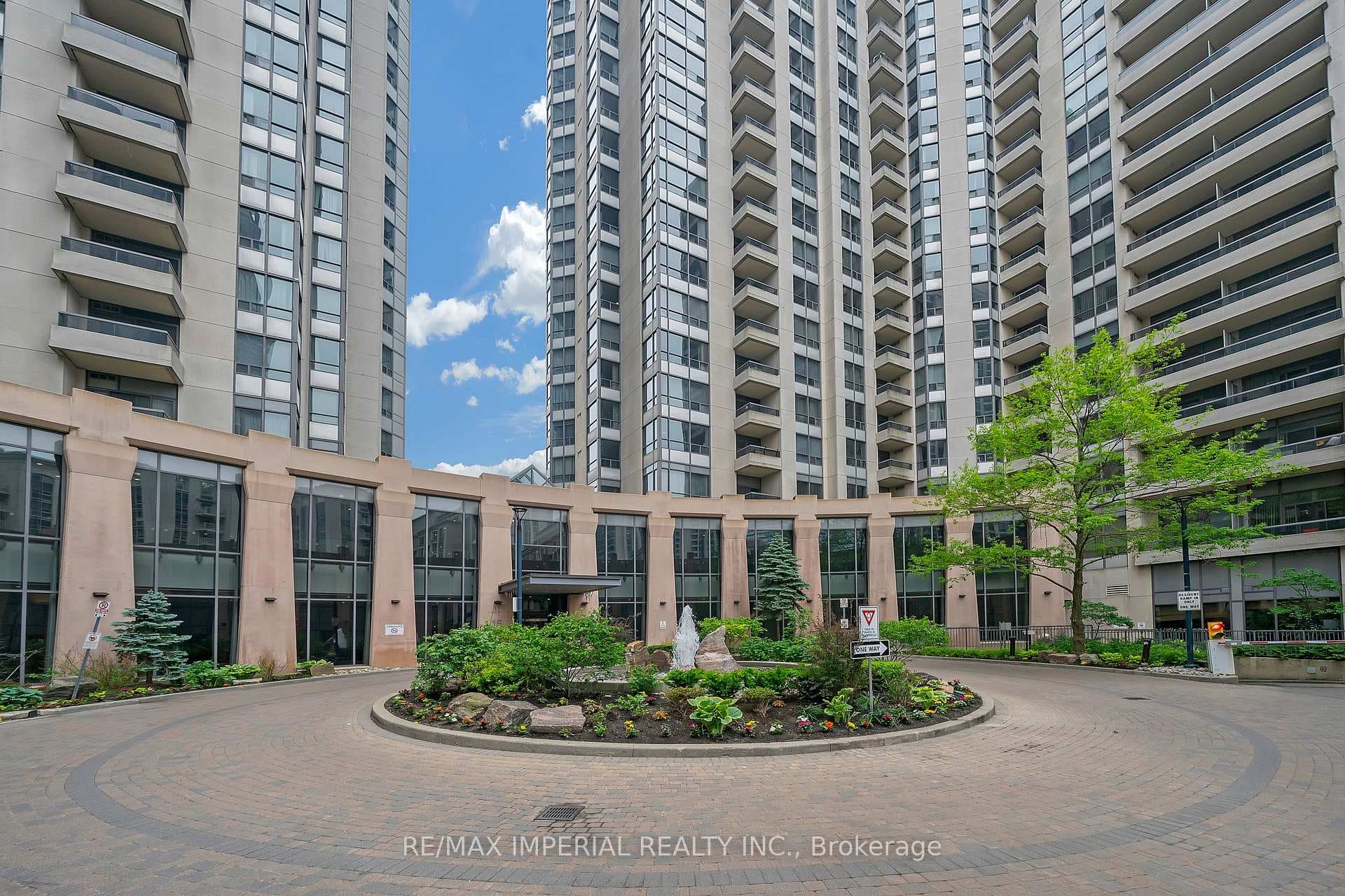 5 northtown Way Unit 1211 photo 4