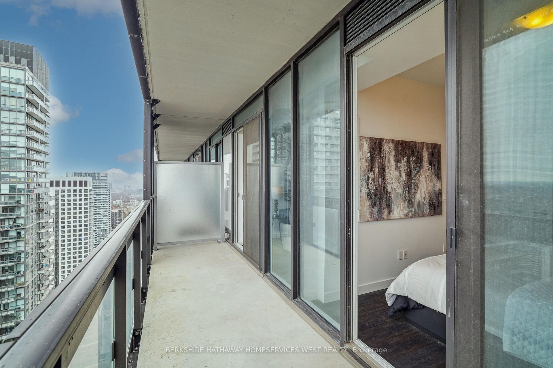8 Eglinton Avenue Unit 3606 photo 22