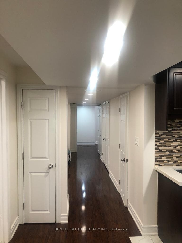 43 Page Crescent Unit Bsmt photo 1