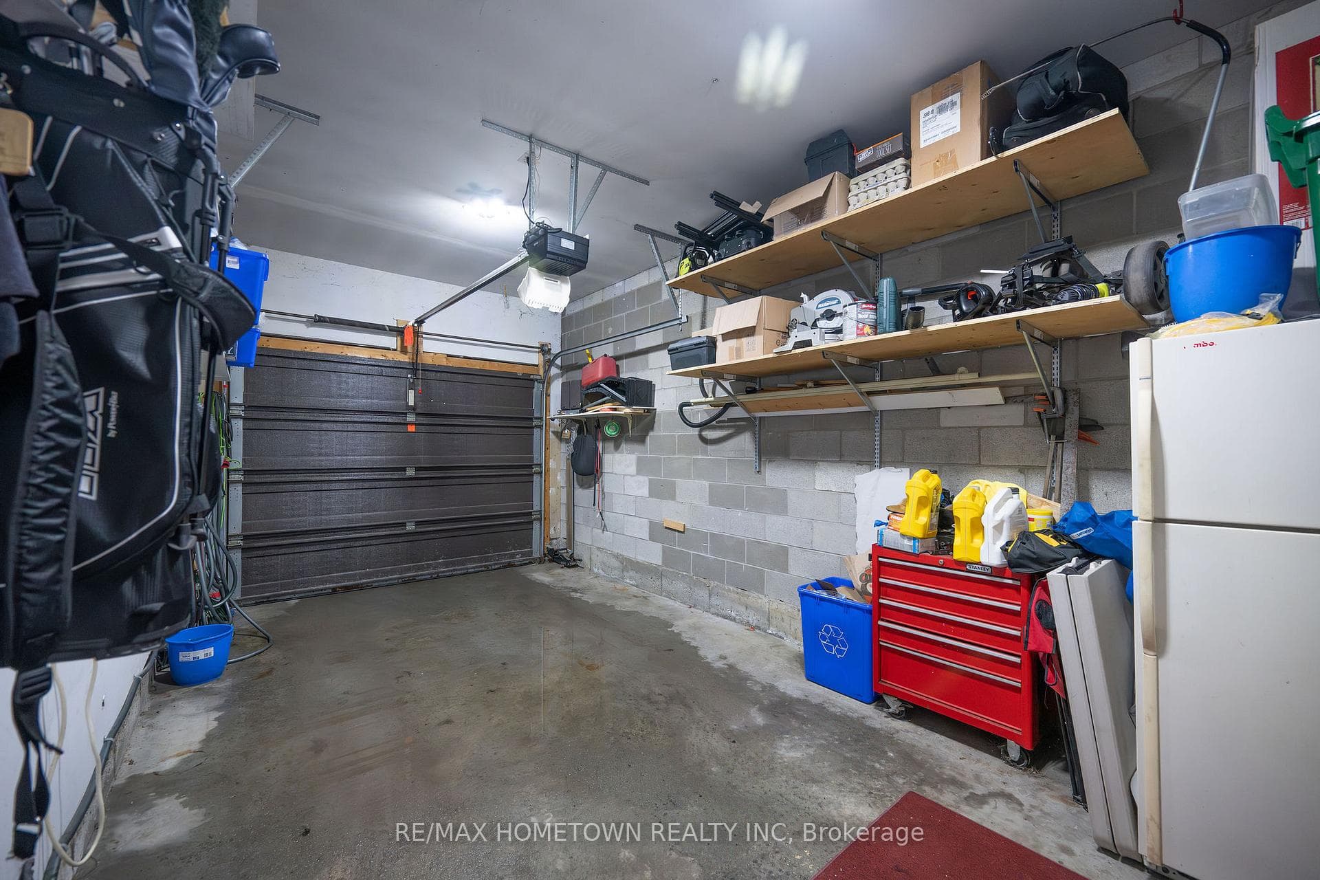 Attached 1 car garage