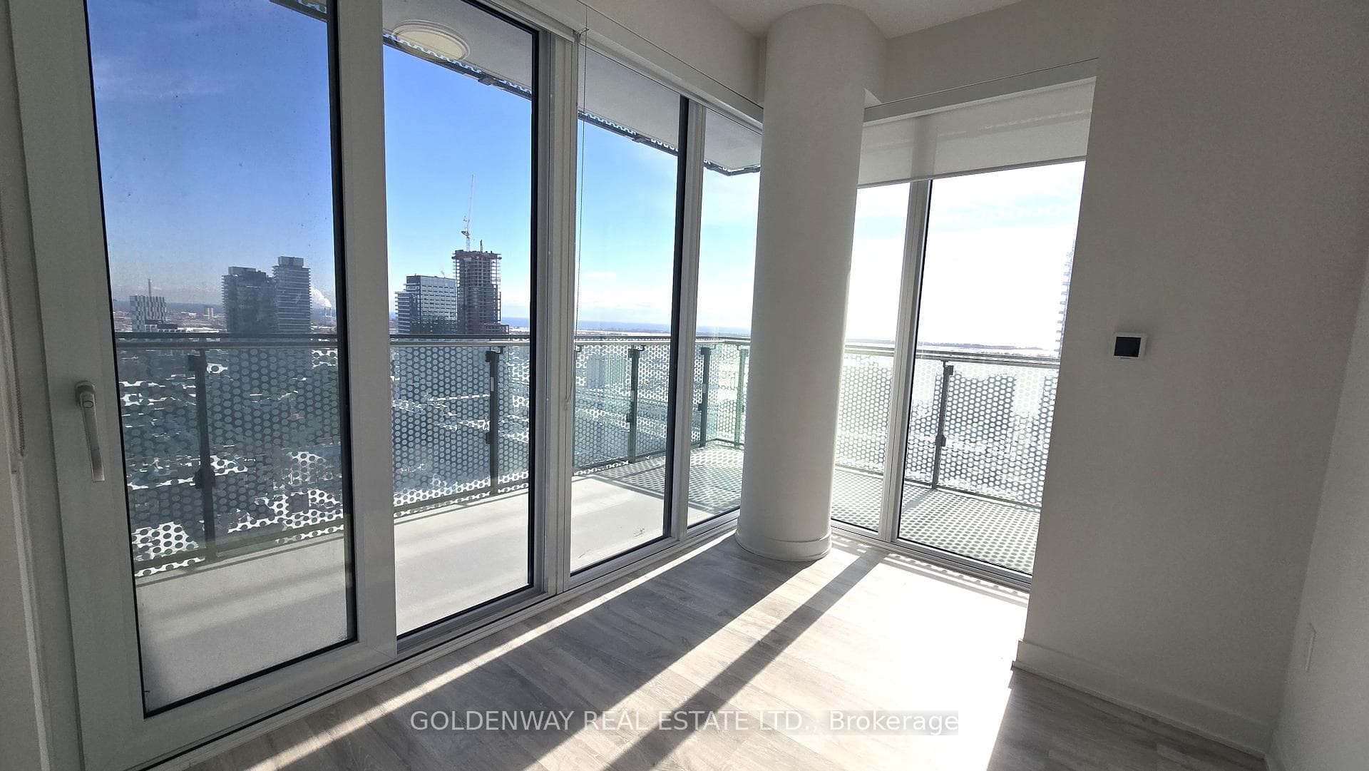 135 Lower Sherbourne Street Unit 2725 photo 17