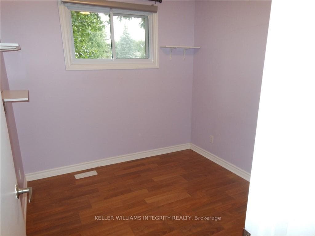 2 LAURIE Court photo 24
