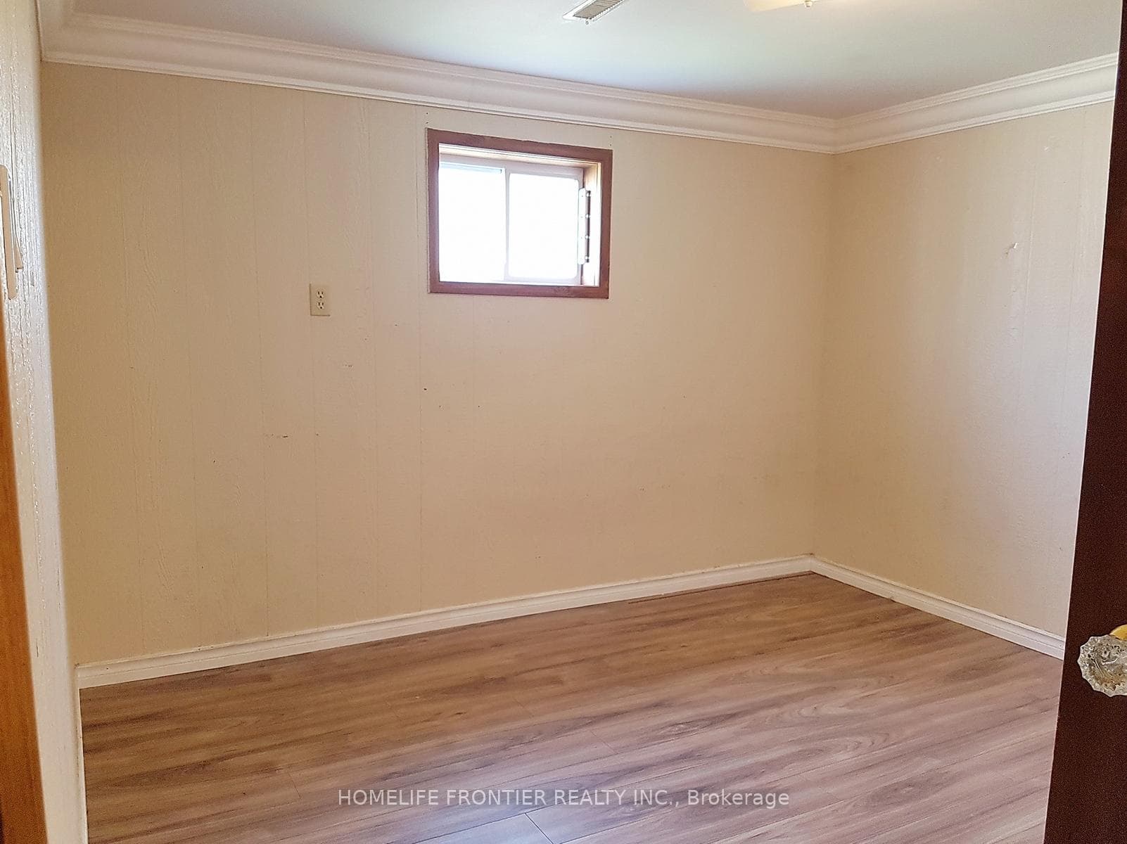 121 Bolton Avenue photo 22