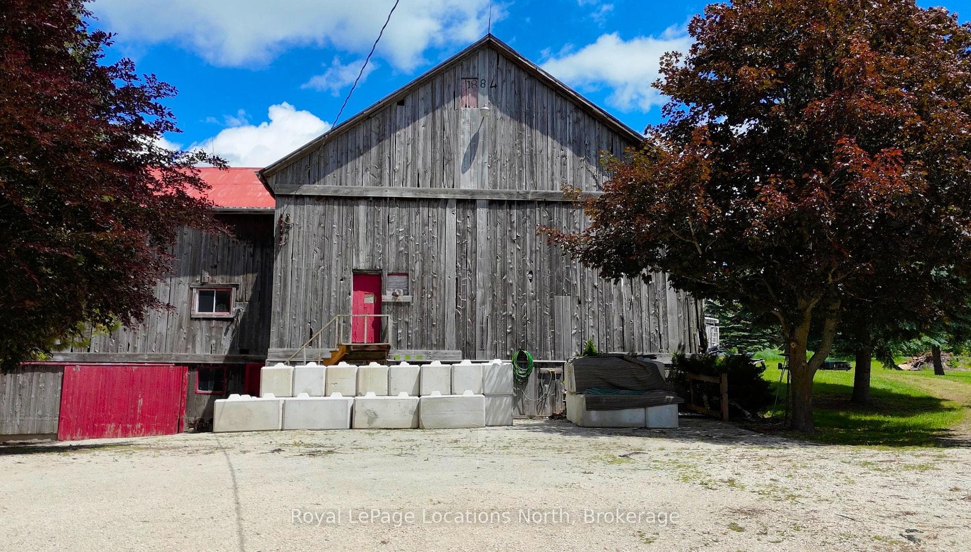 415799 10th Line photo 18