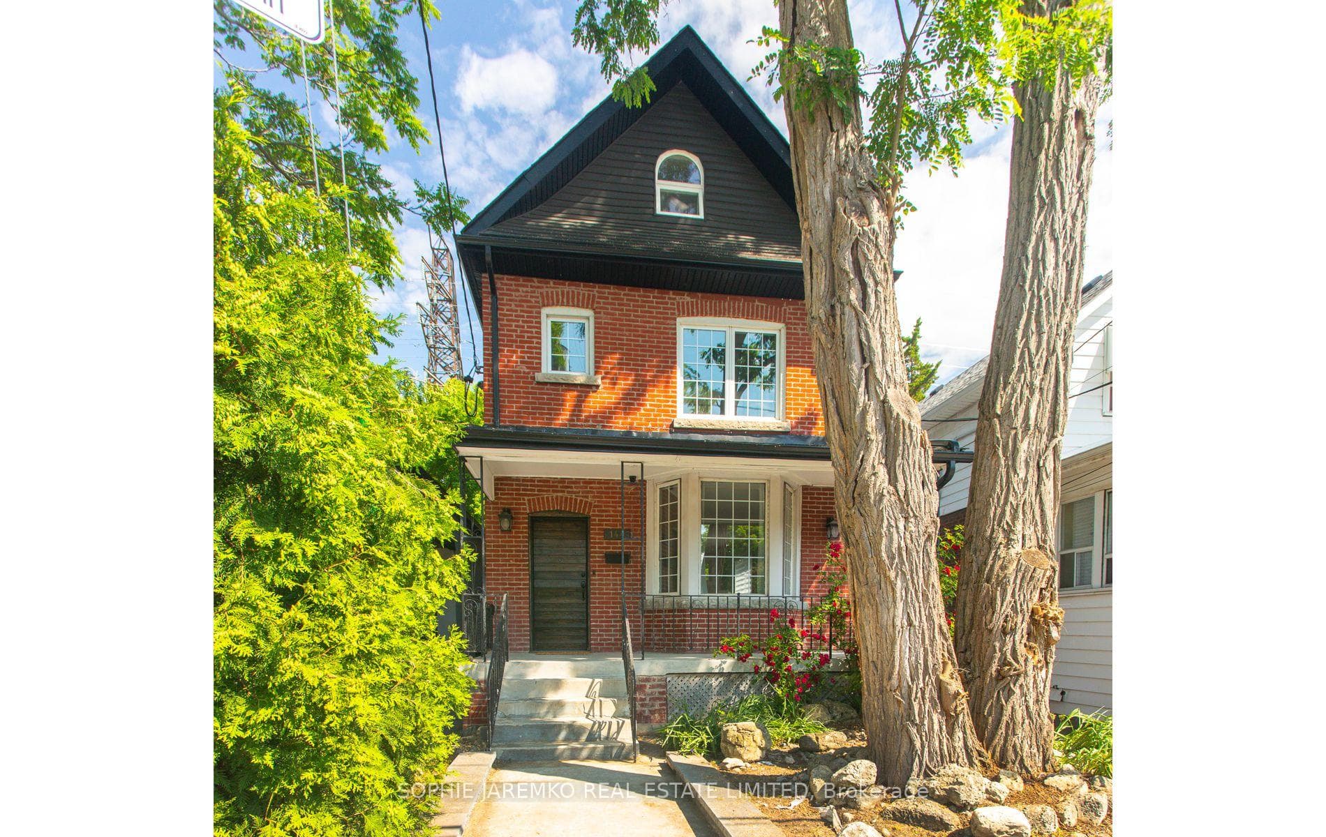 144 Eileen Avenue photo 1