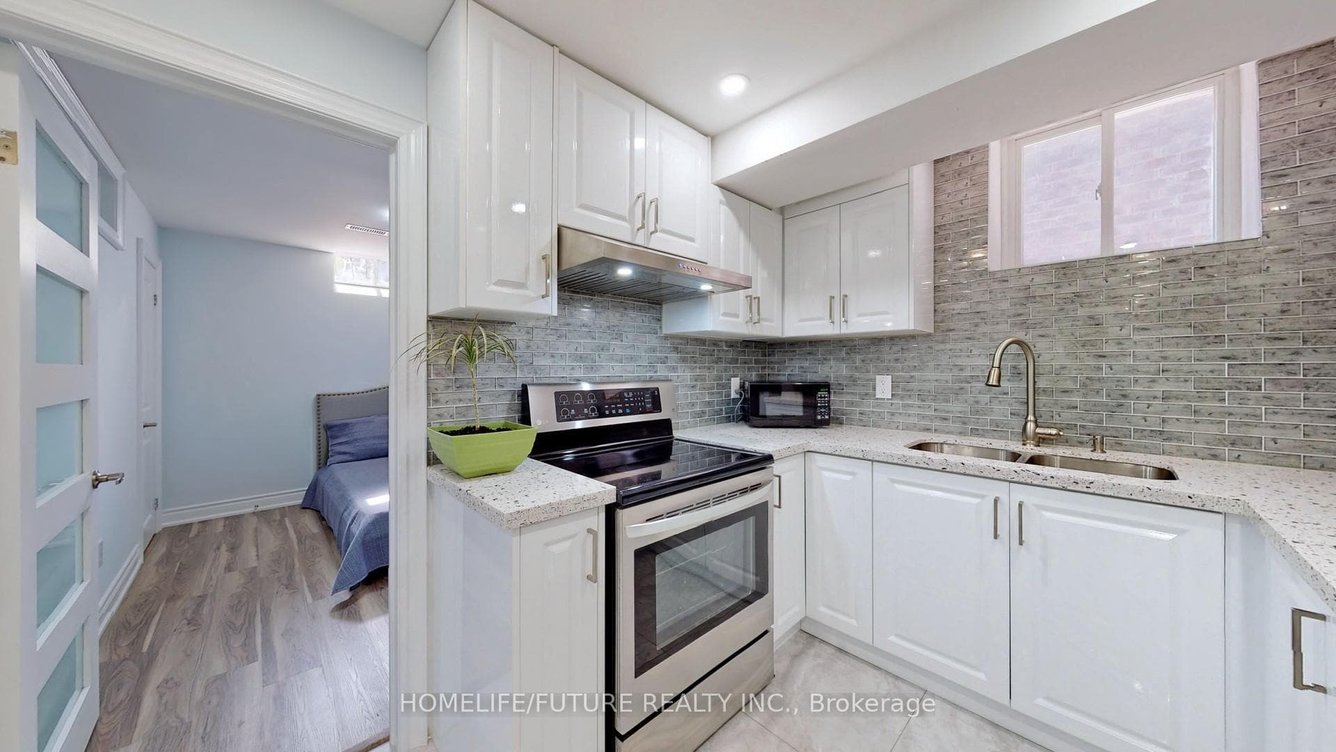 72 Mohandas Drive photo 26