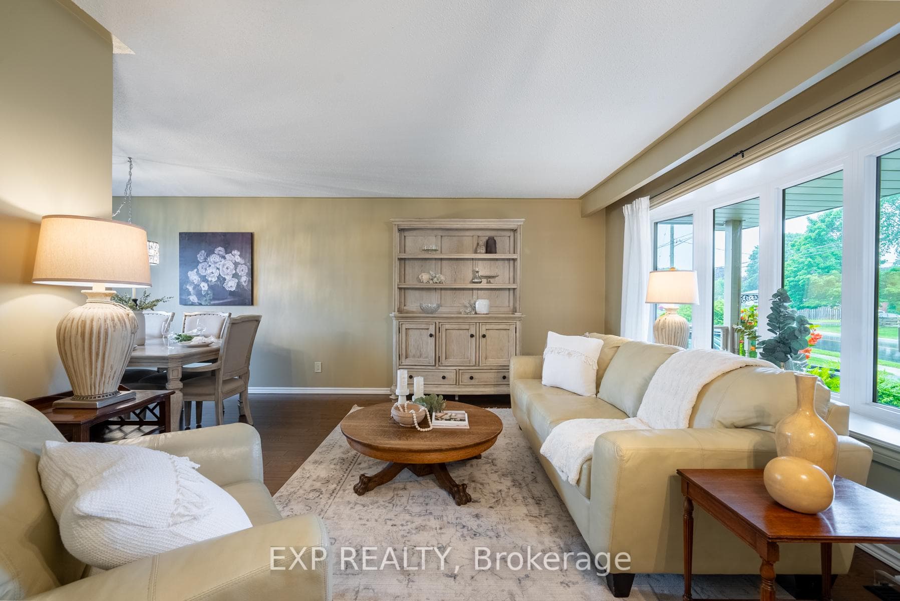 475 Westwood Drive photo 3