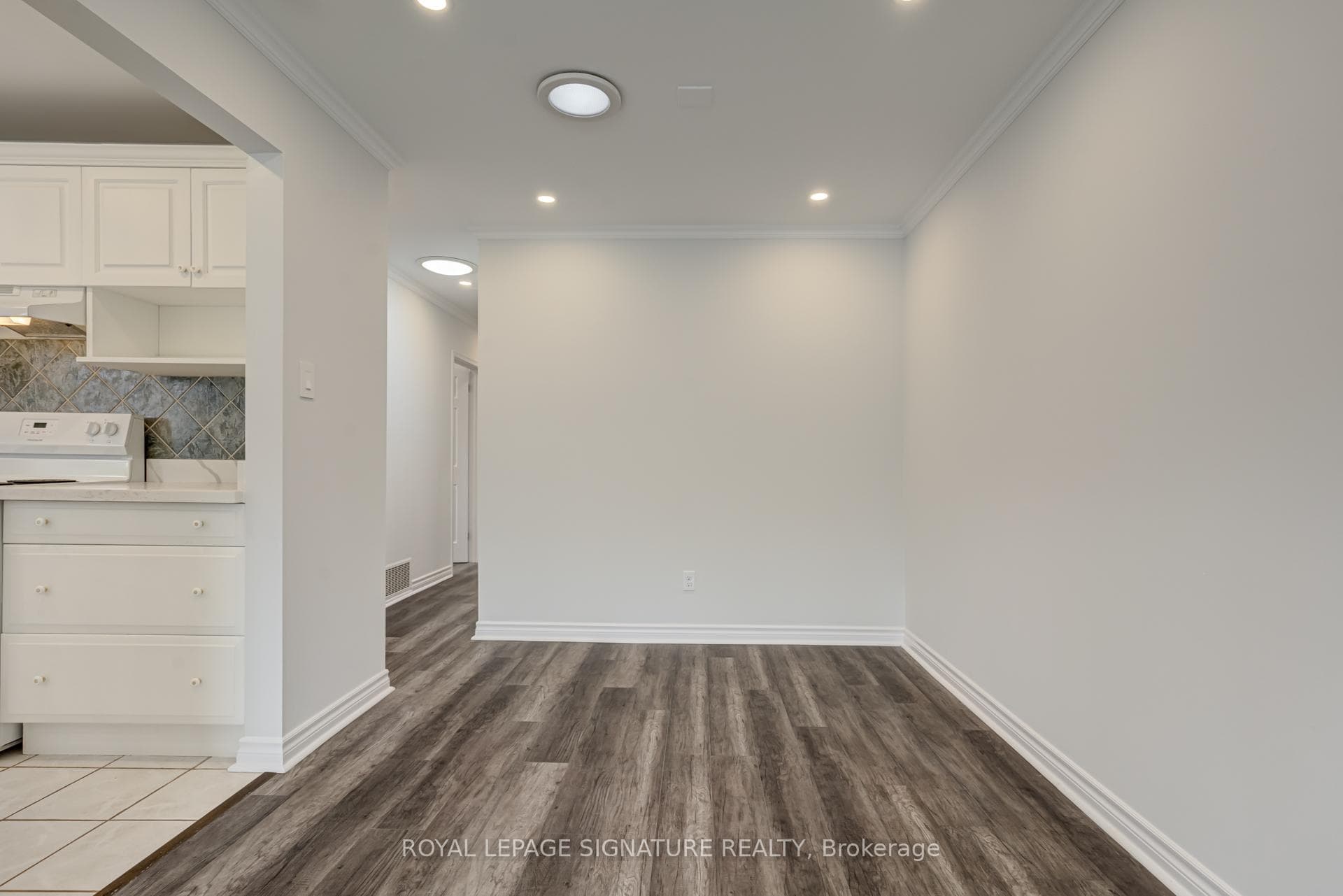 144 Willow Lane Unit Main photo 15