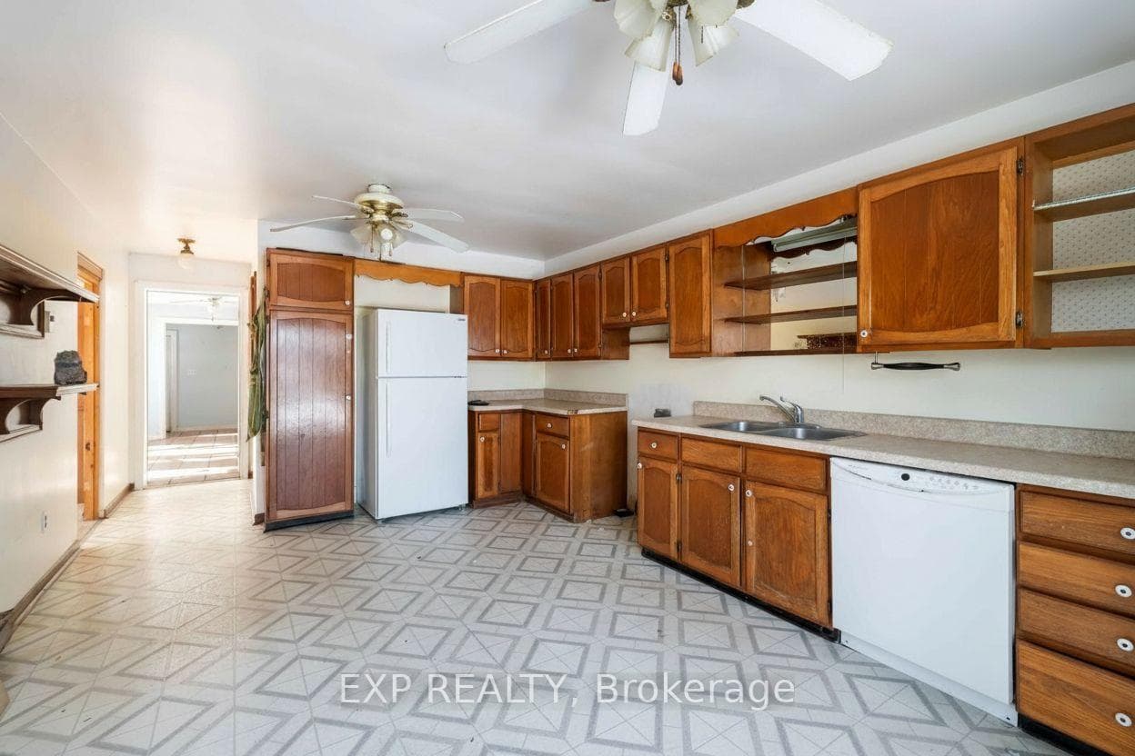 5378 Fly Road photo 9