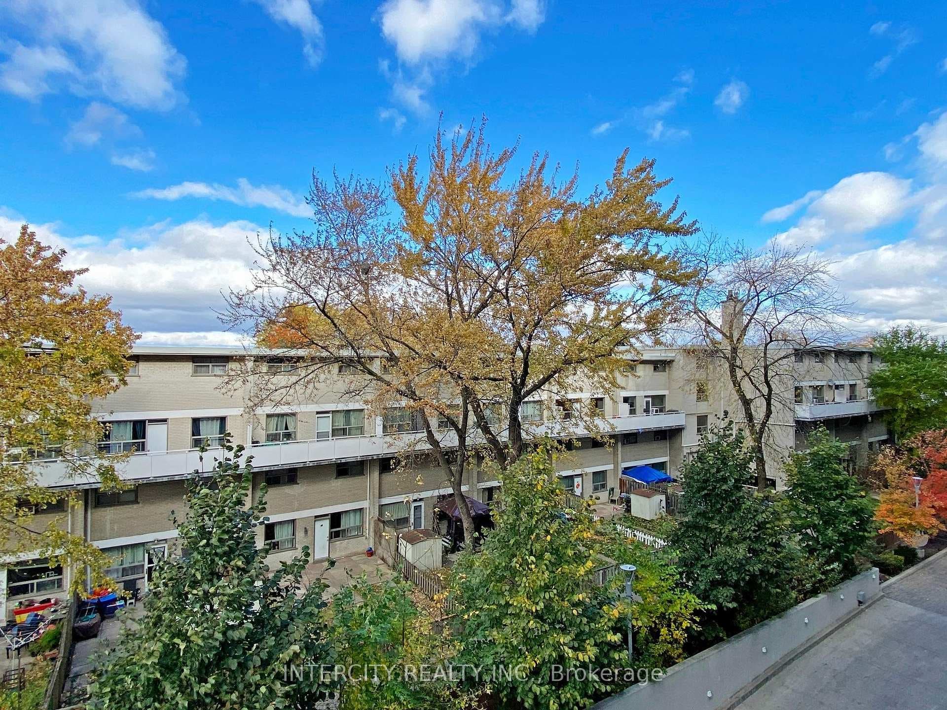 2800 Keele Street Unit 321 photo 34