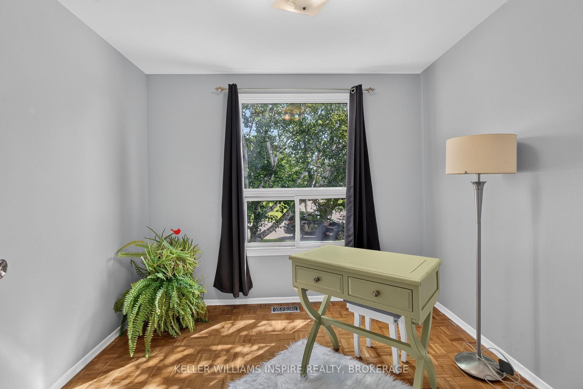 3rd Bedroom /Office